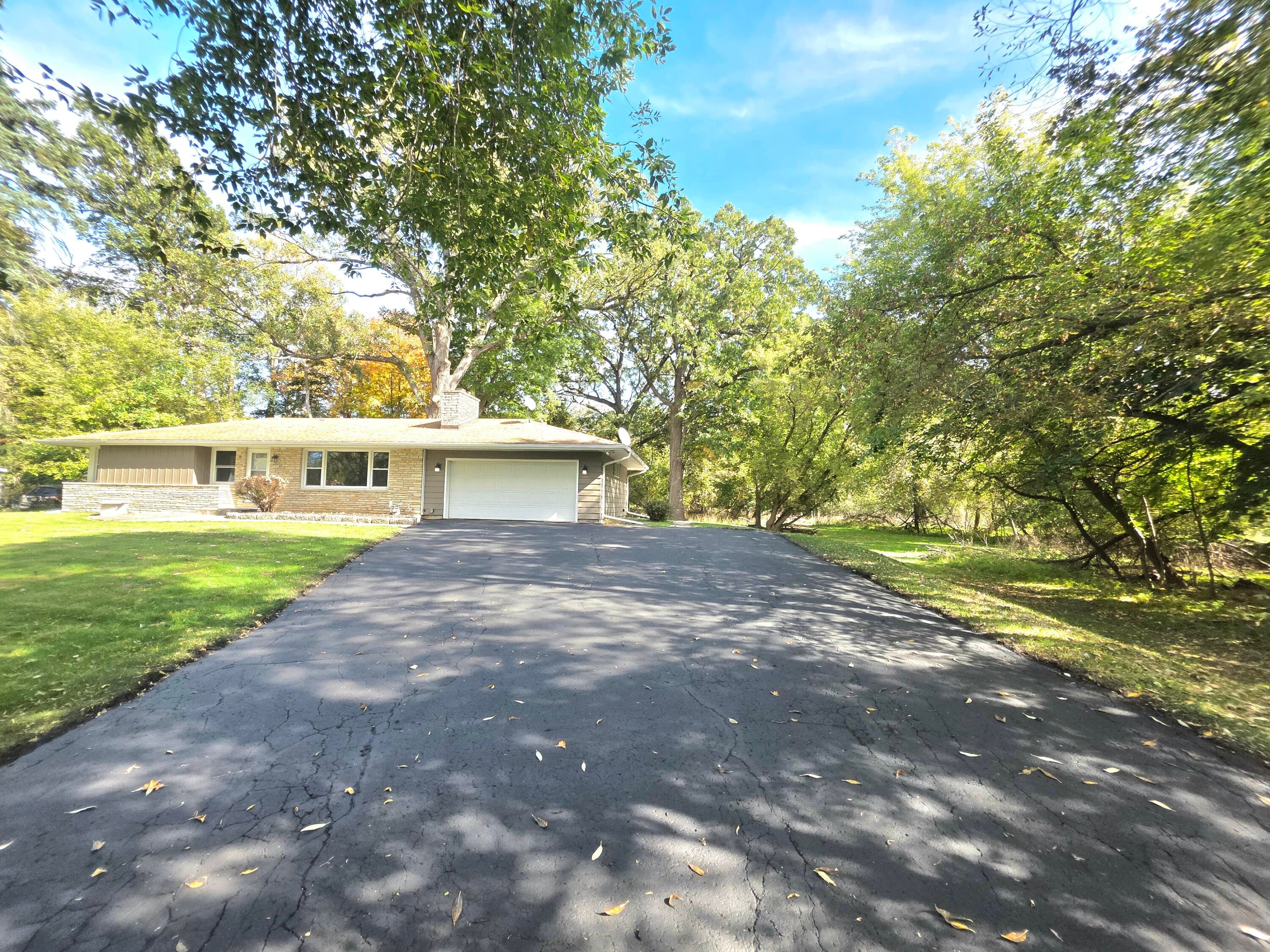 2800 S 124th St, West Allis, Wisconsin, 53227