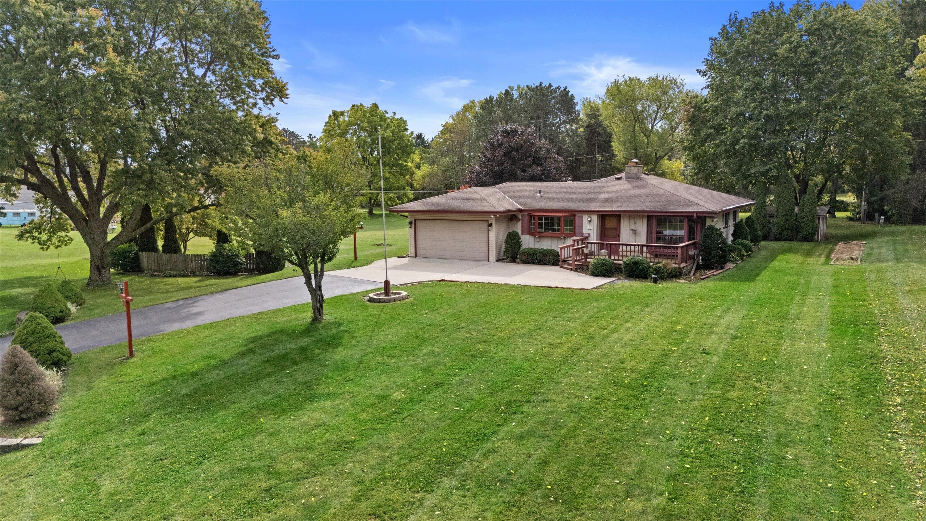 8011 Clinton Ln, Mount Pleasant, Wisconsin, 53406