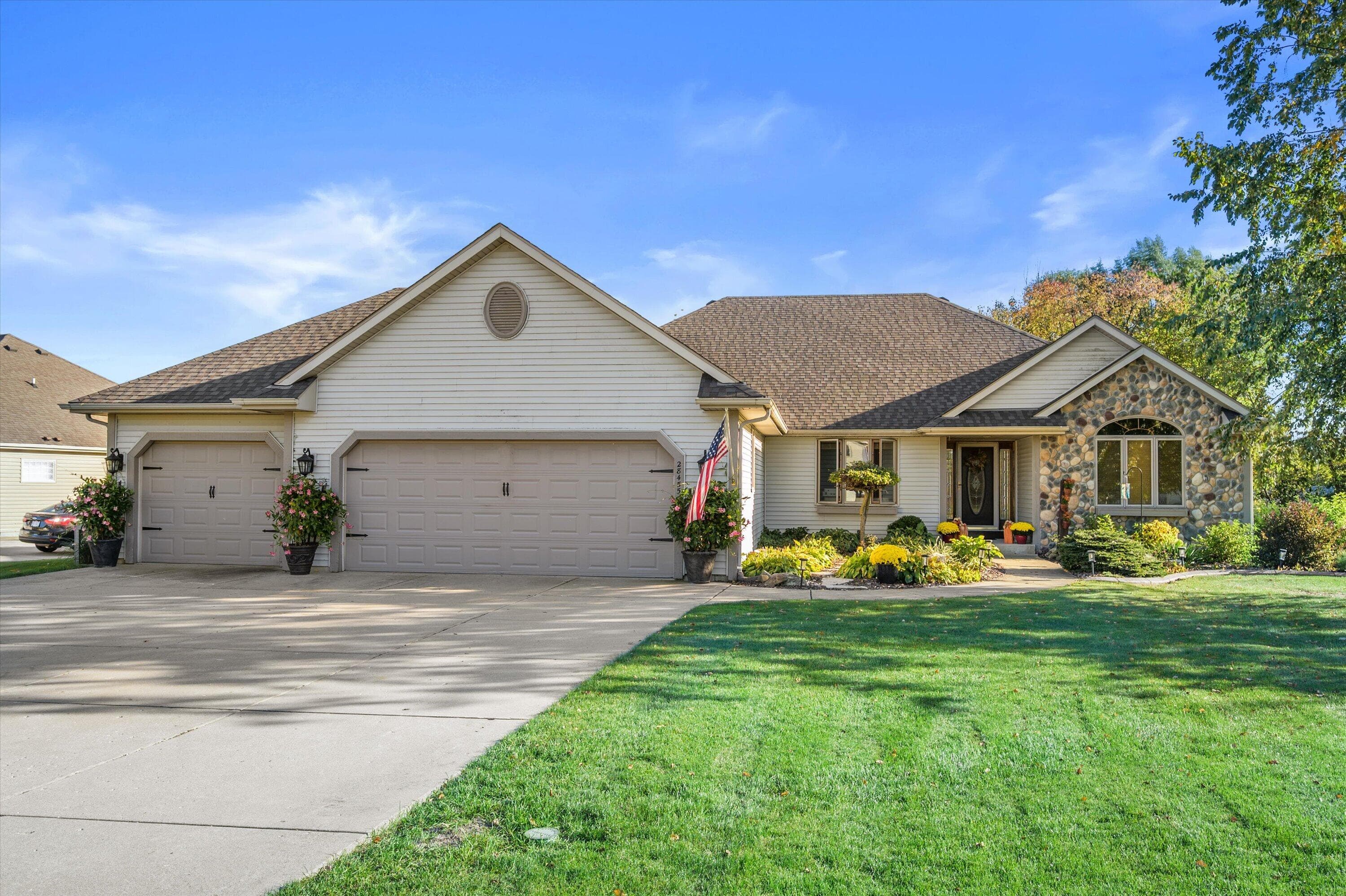 28455 Cobblestone Ct, Waterford, Wisconsin, 53185