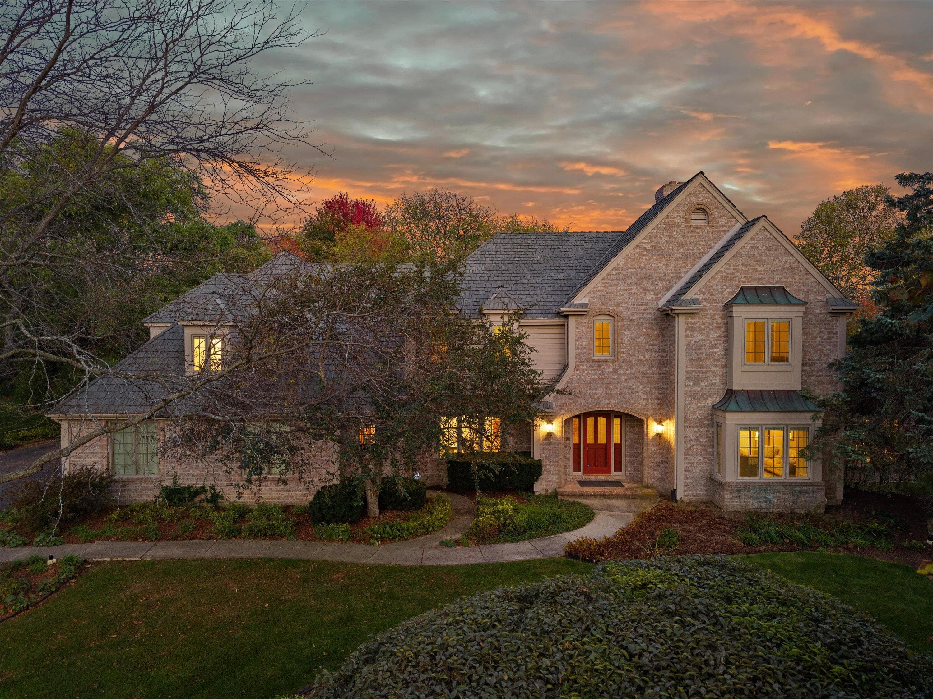 10522 N Manor Cir, Mequon, Wisconsin, 53092
