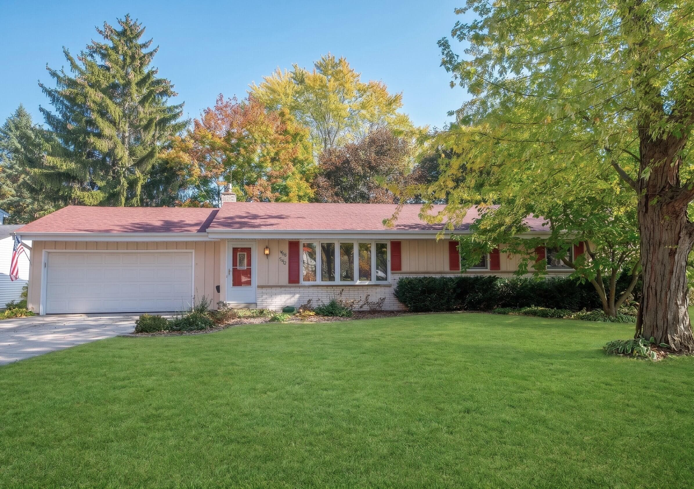 W66N372 Kennedy Ave, Cedarburg, Wisconsin, 53012