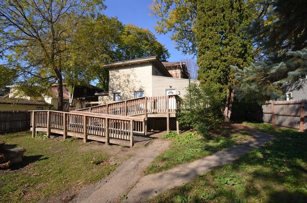 Photo 3