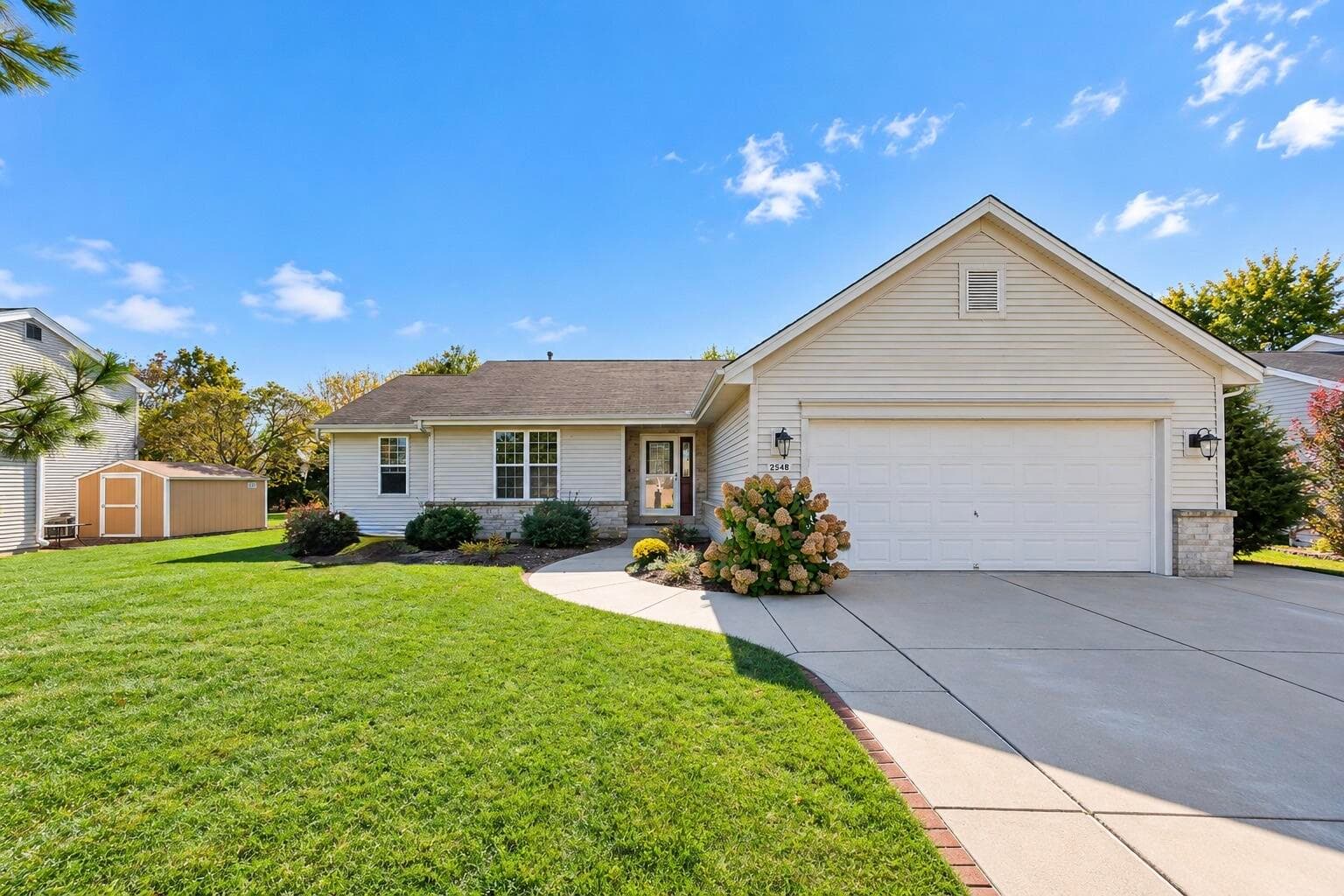 2548 Saint Peters Rd, East Troy, Wisconsin, 53120