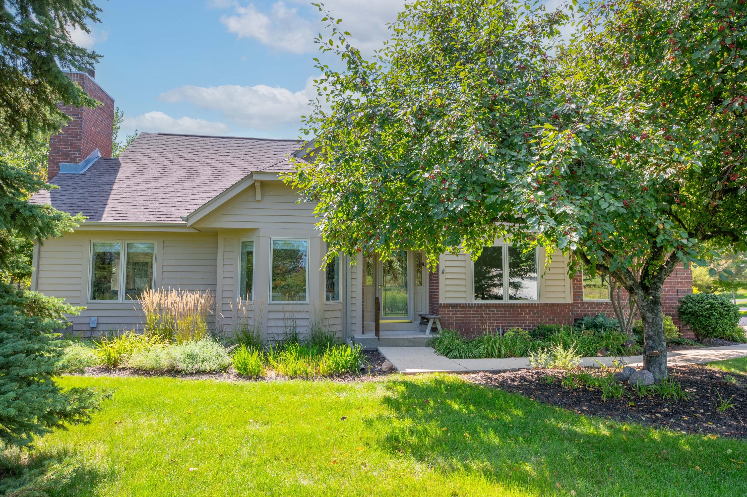 10820 N Essex Dr, Mequon, Wisconsin, 53092
