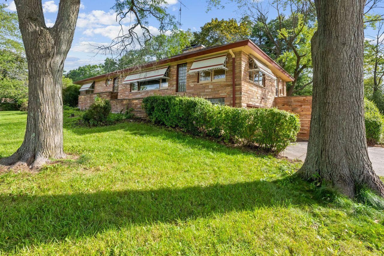 2300 Kevenauer Dr, Brookfield, Wisconsin, 53005