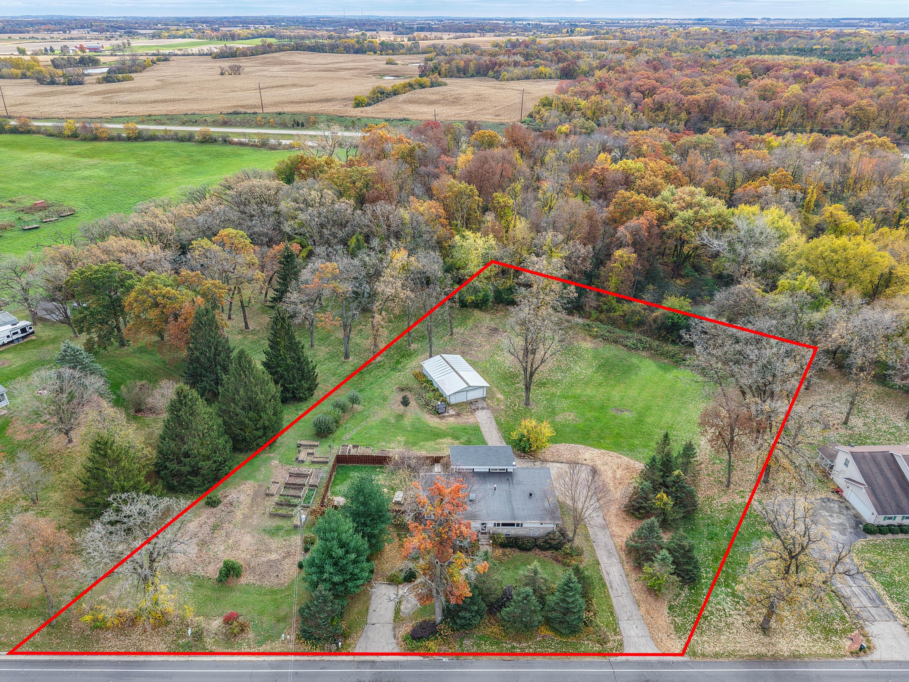 W8133 Creek Rd, Darien, Wisconsin, 53115