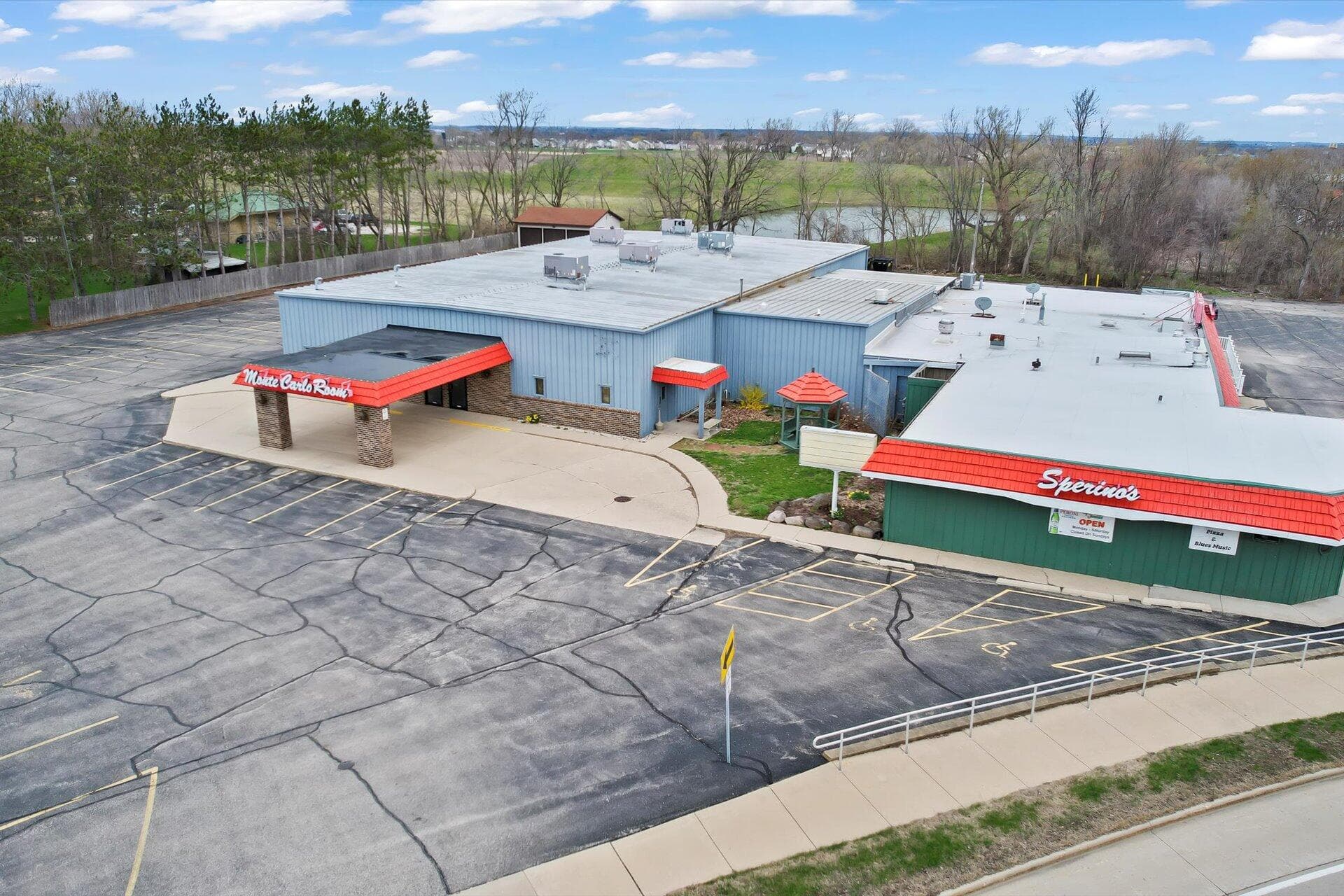 720 N Wisconsin St, Elkhorn, Wisconsin, 53121