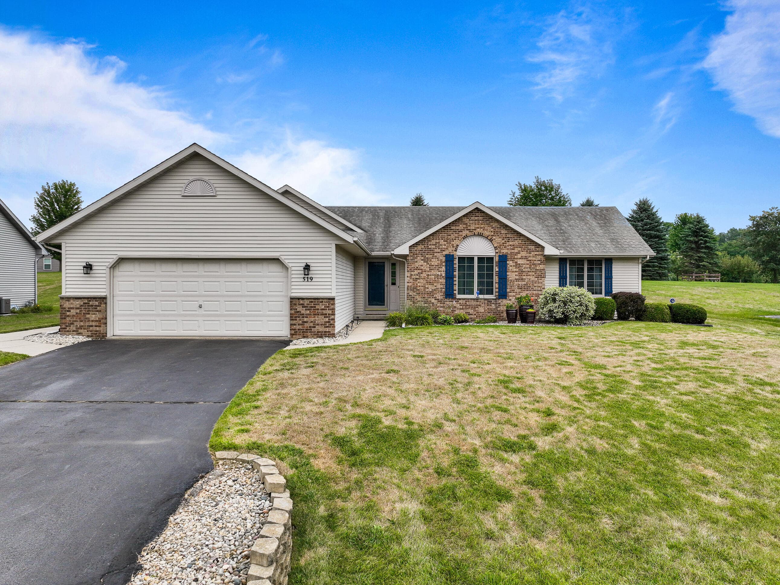 519 Danielson Dr, Darien, Wisconsin