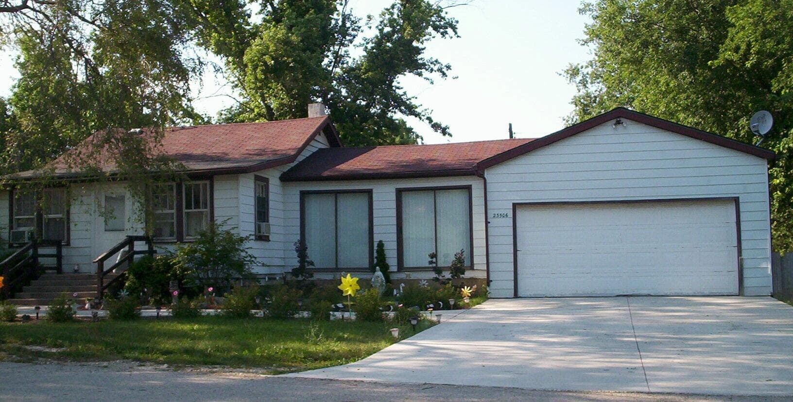 23506 126th St, Salem Lakes