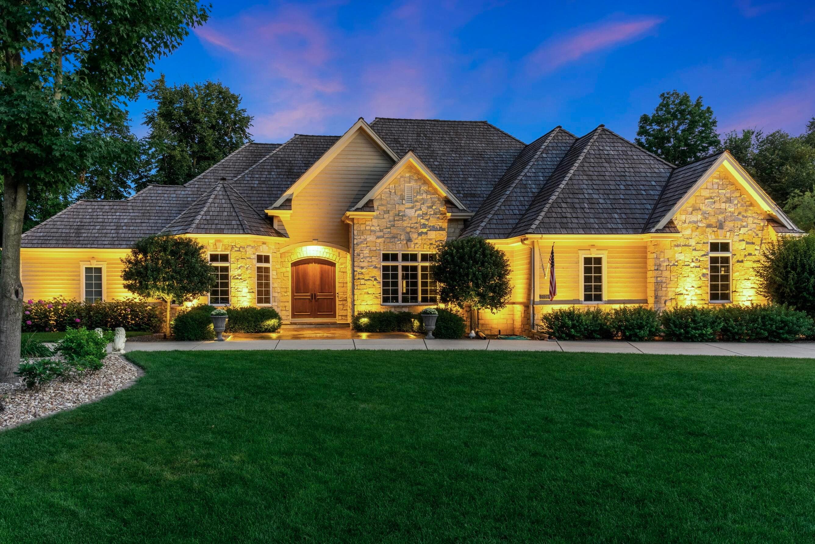 20765 Lincolnshire Ct, Brookfield, Wisconsin