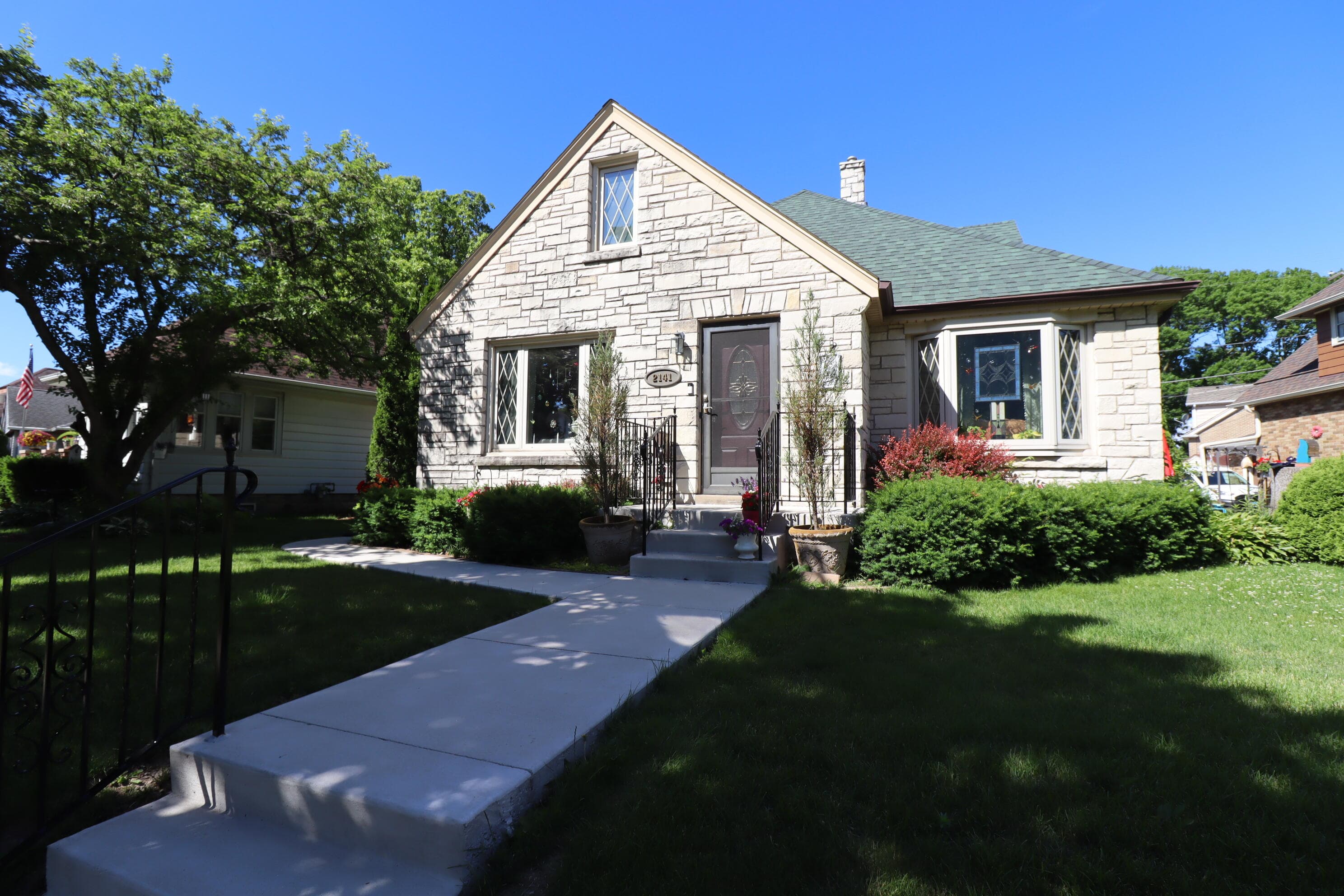 2141 S Livingston Ter, West Allis, Wisconsin