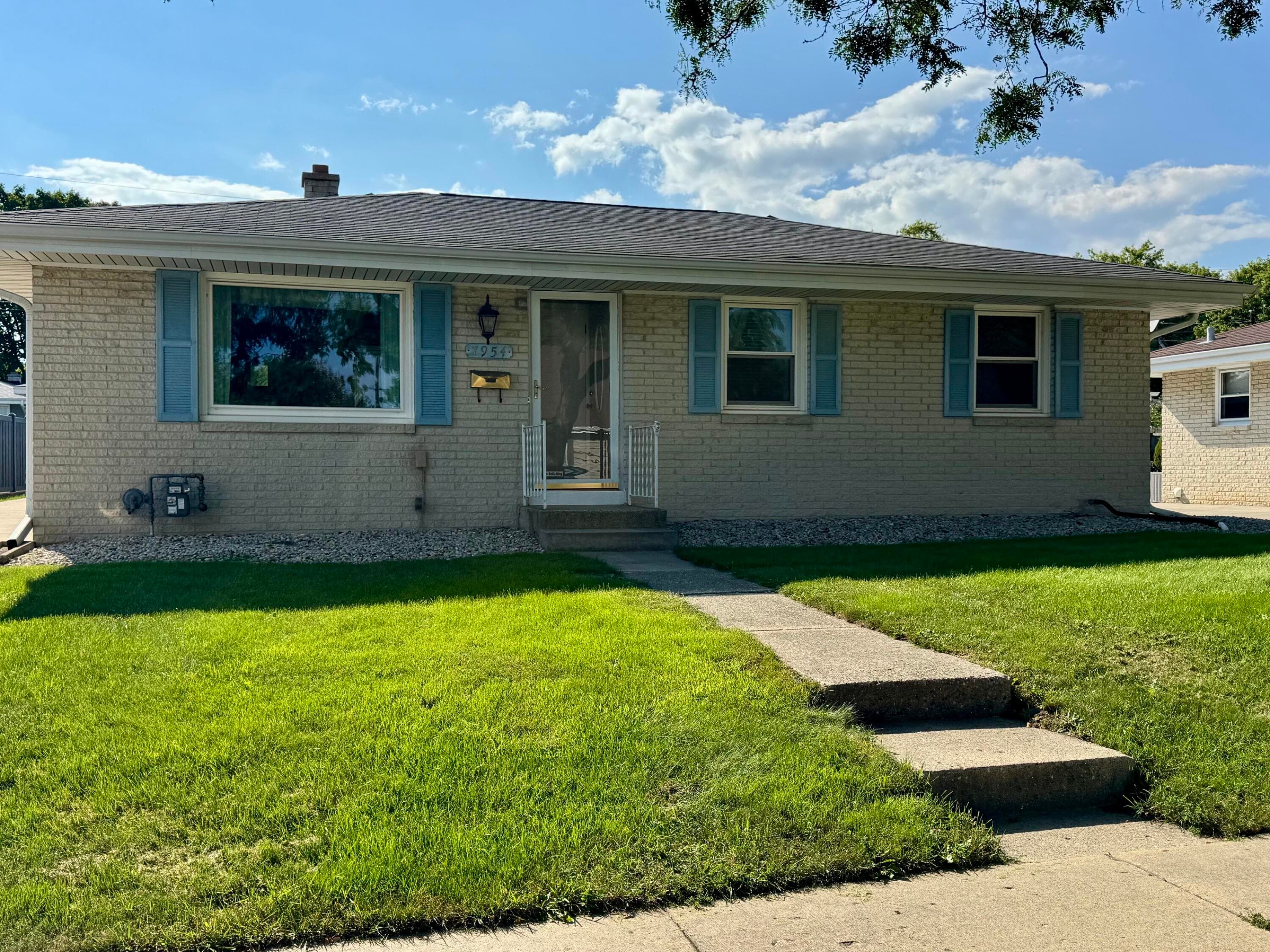 7954 47th Ct, Kenosha, Wisconsin