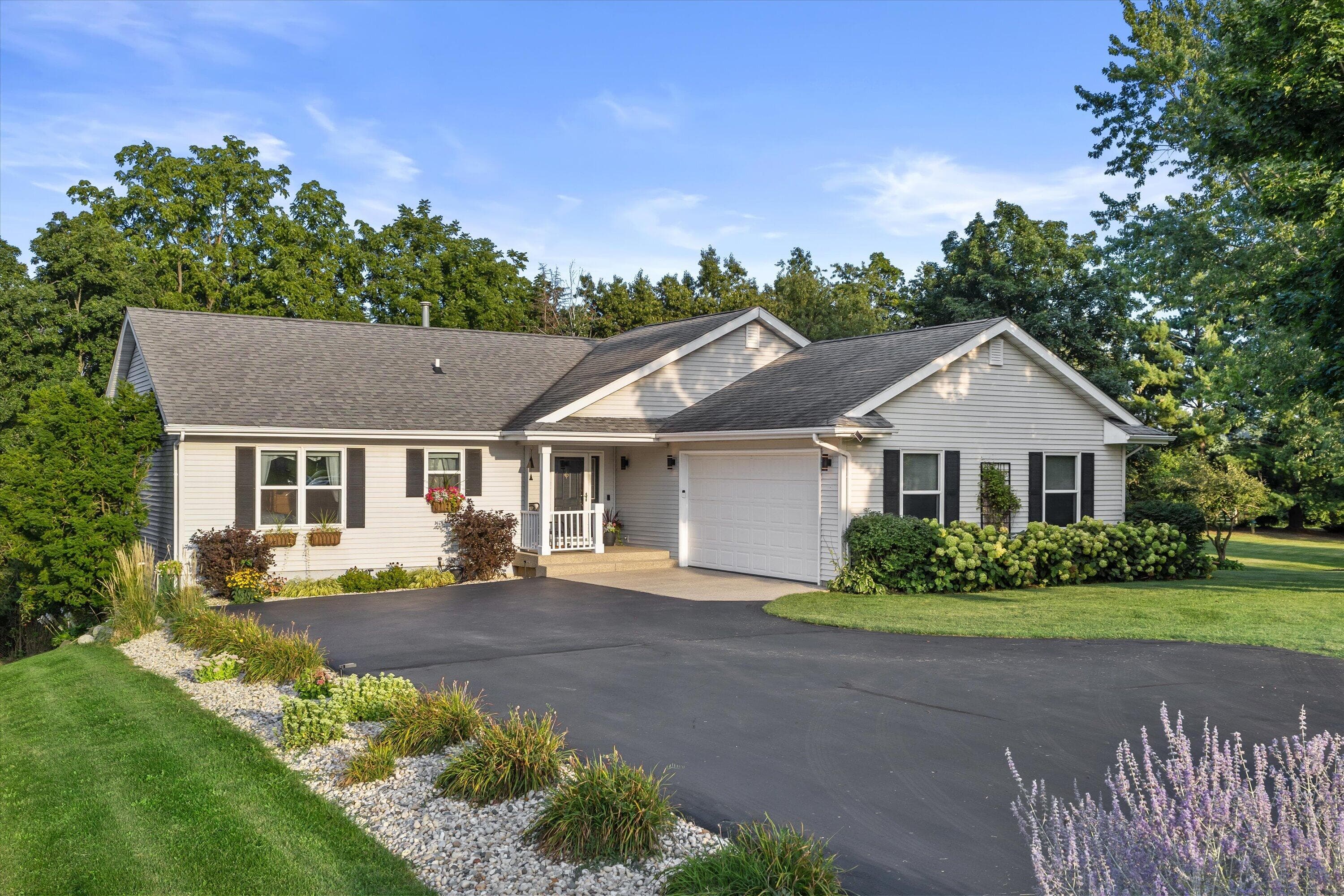 8601 221st Ave, Salem Lakes, Wisconsin