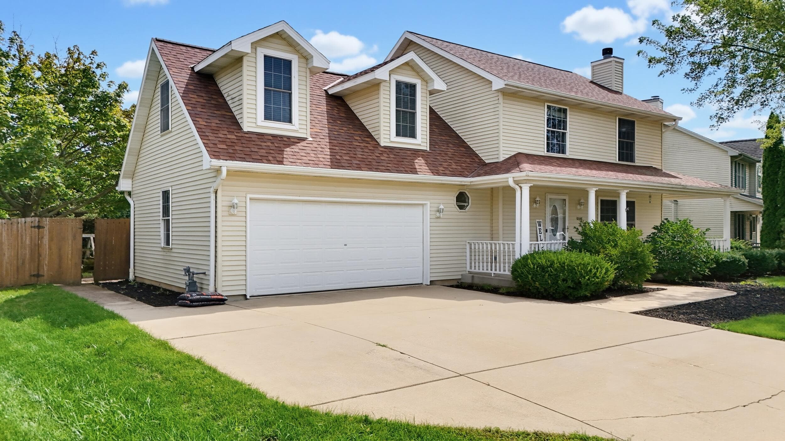 10348 S Robin Ln, Oak Creek, Wisconsin