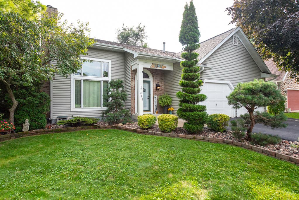921 S 4th St, Salem Lakes, Wisconsin