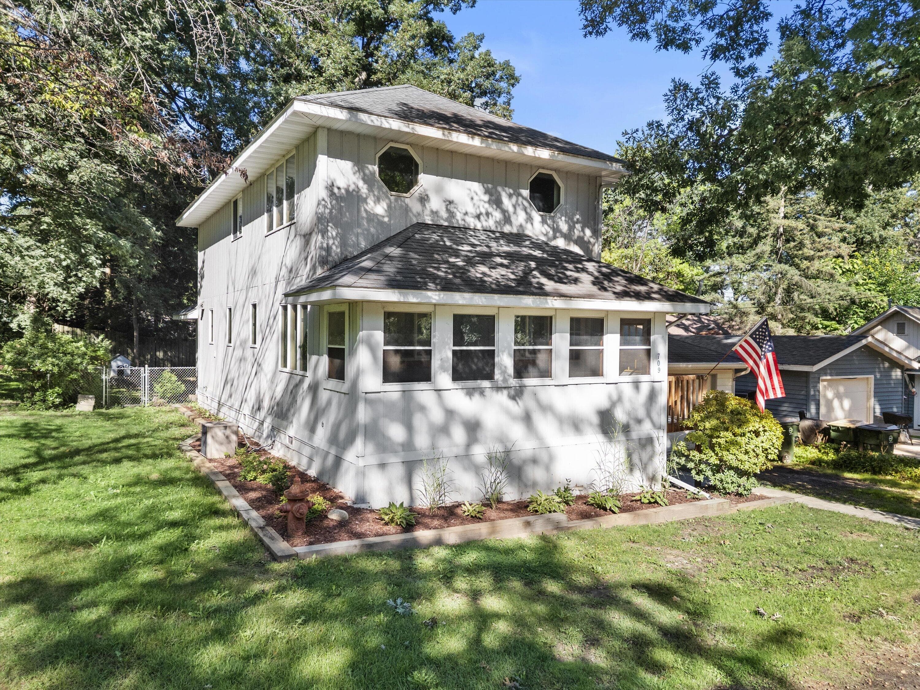 709 Manor Dr, Twin Lakes, Wisconsin