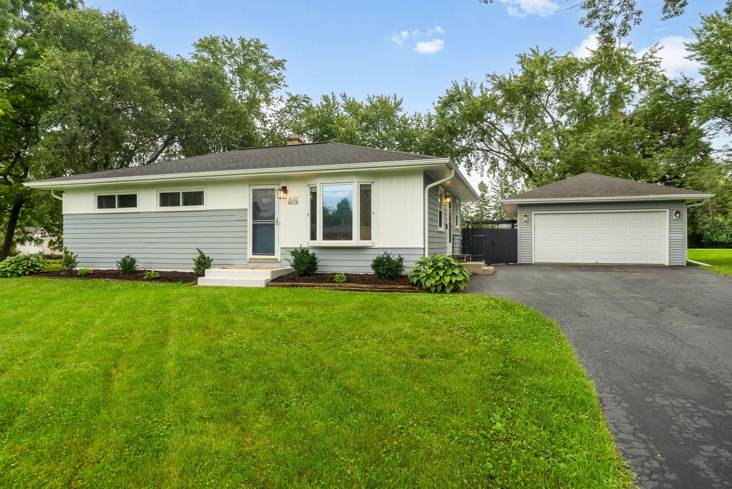 W142N6728 Washington Ave, Menomonee Falls, Wisconsin, 53051