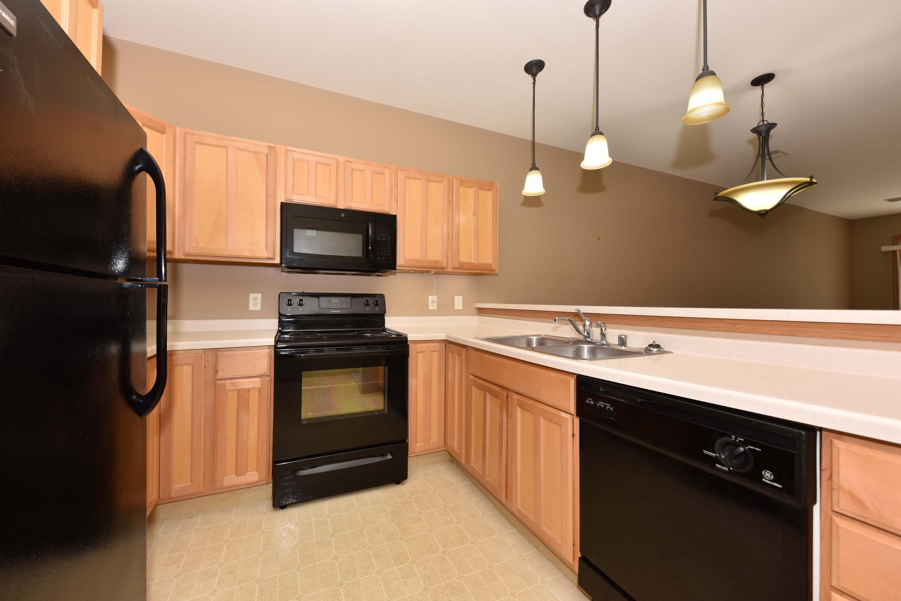 2074 Pine Ridge Ct, Grafton, Wisconsin, 53024