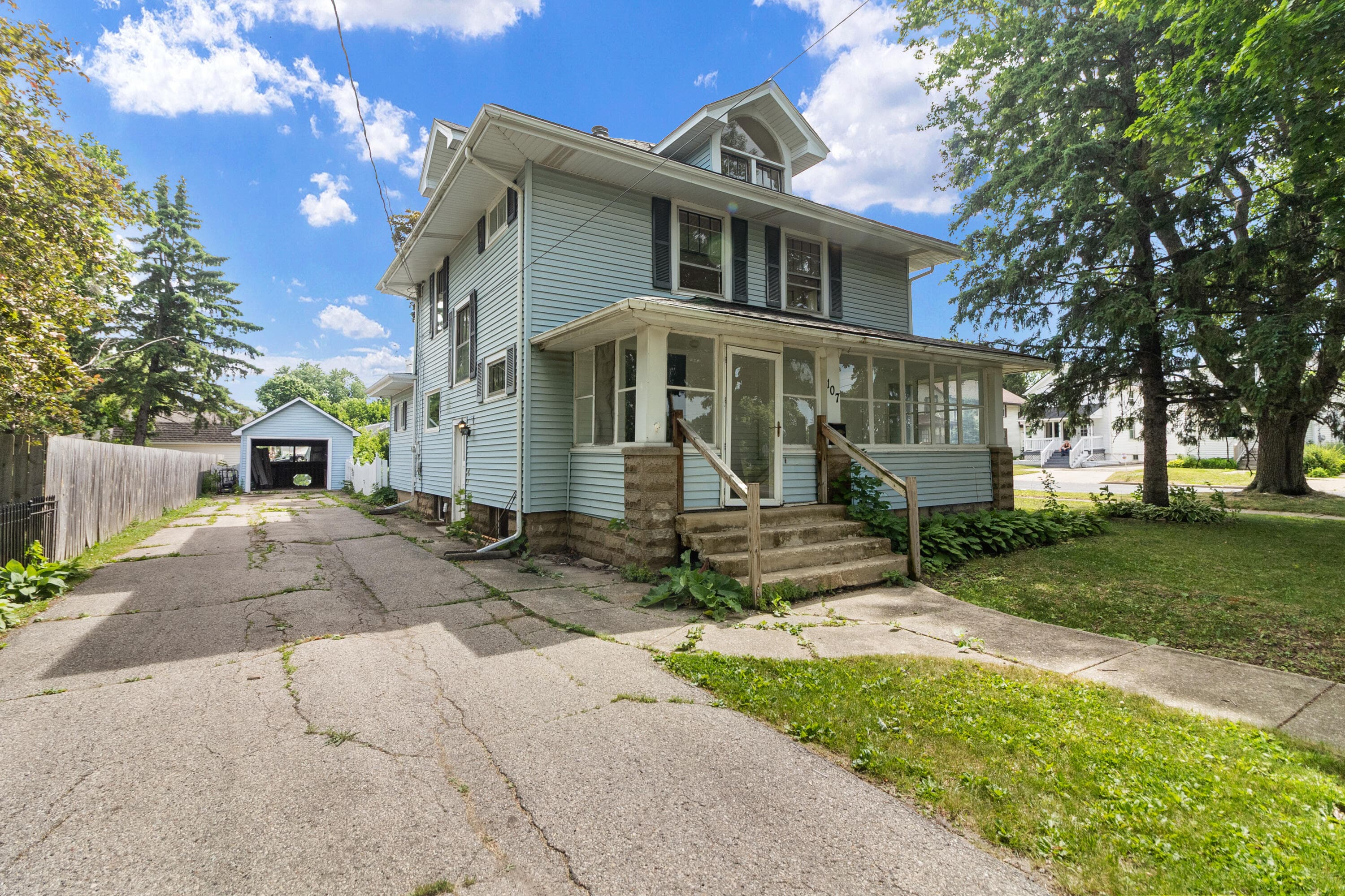 107 N Harrison St, Delavan, Wisconsin