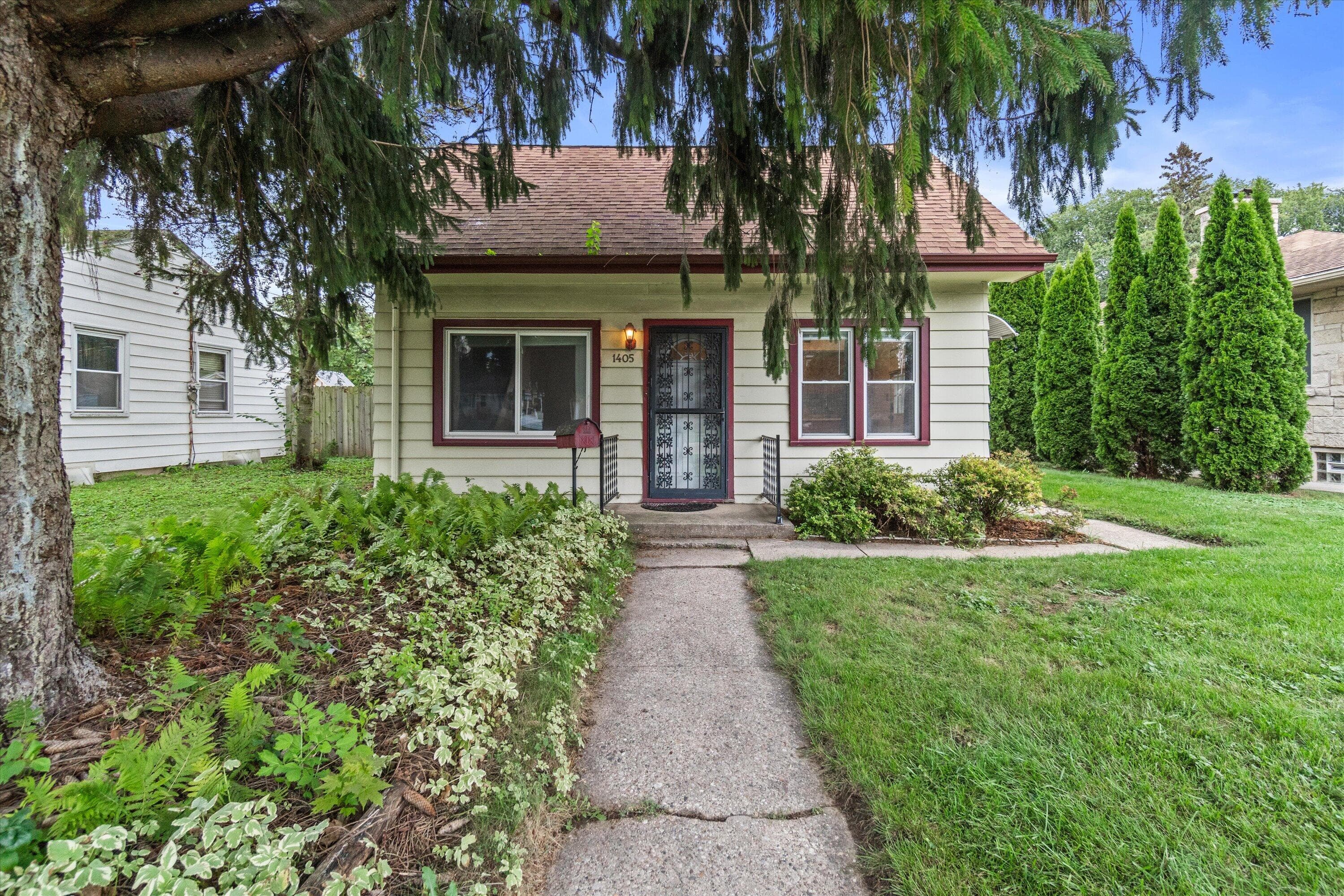 1405 17th Ave, South Milwaukee, Wisconsin, 53172