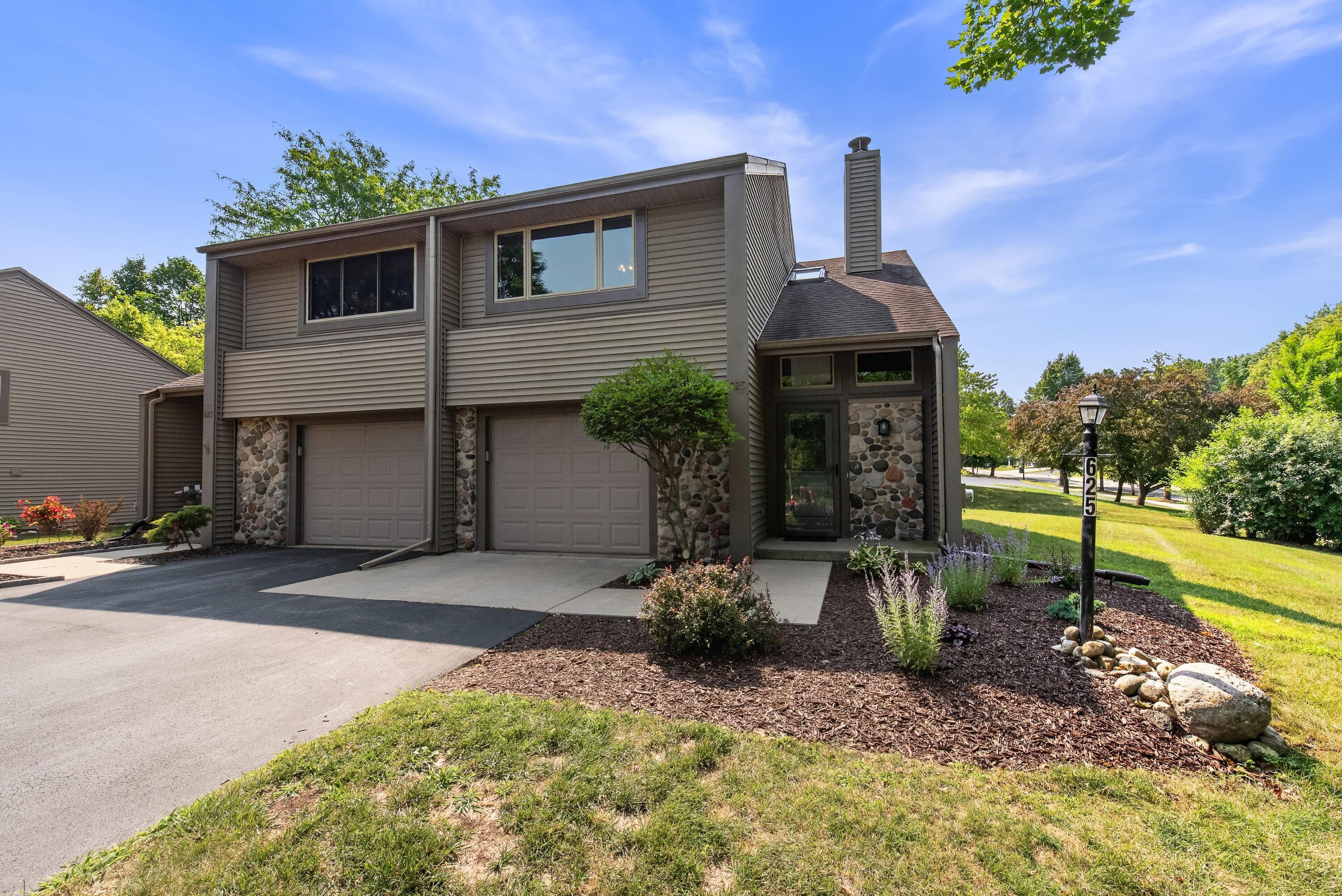 625 Tamarack Dr W, West Bend, Wisconsin, 53095