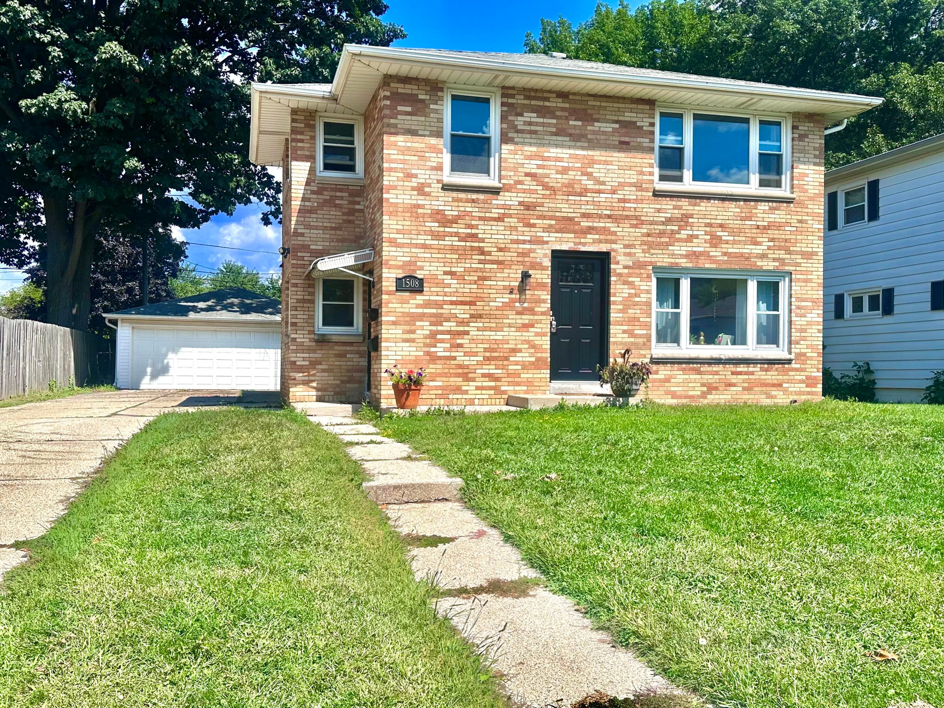 1508 Walnut St, South Milwaukee, 53172