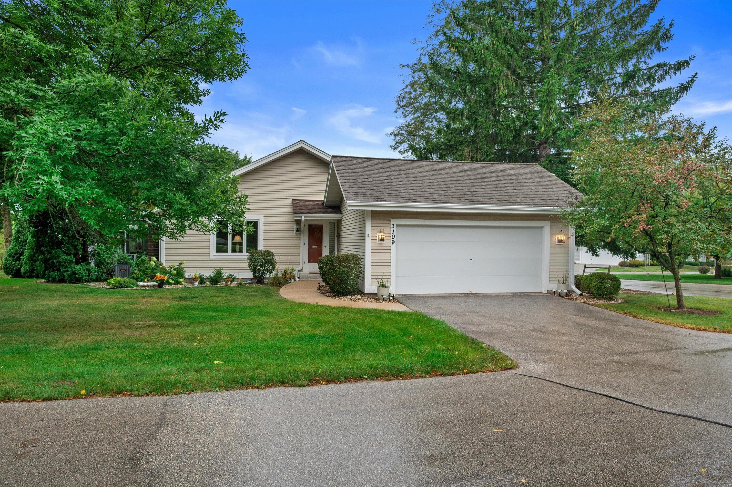 3109 Madison St, Waukesha, Wisconsin, 53188