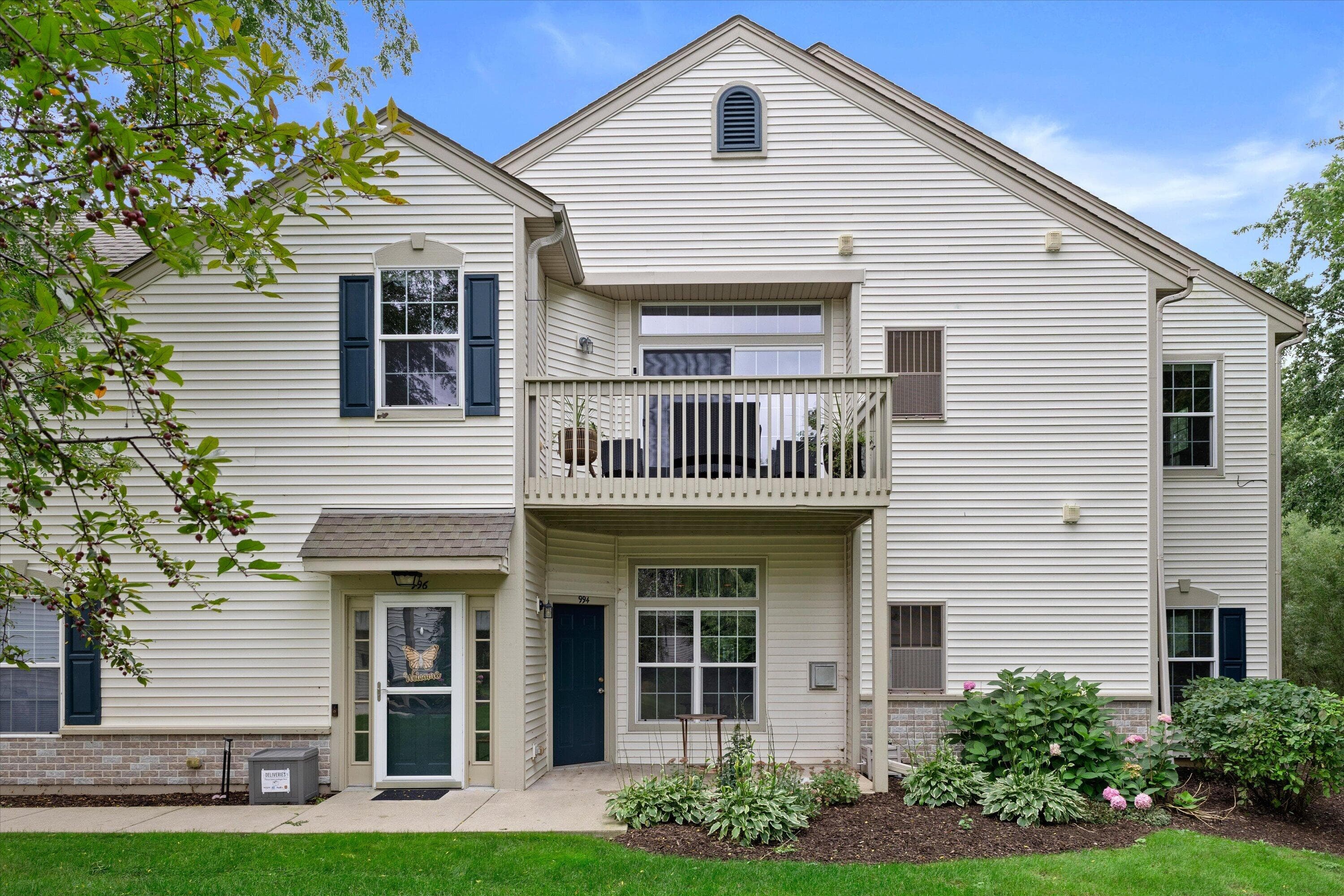 996 Bedford Ct, Mount Pleasant, Wisconsin, 53406