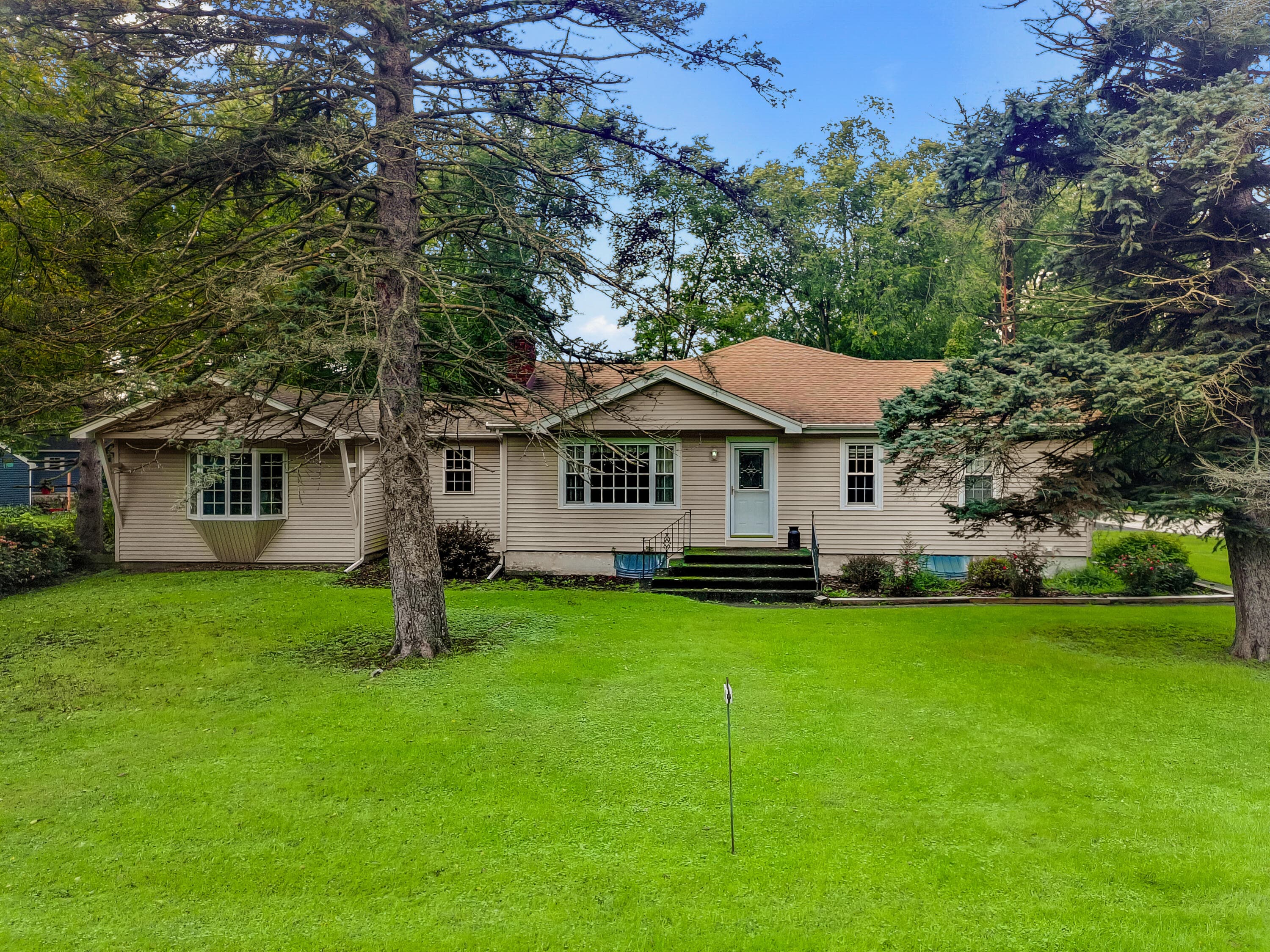 N1409 Hillside Blvd, Bloomfield, Wisconsin, 53128