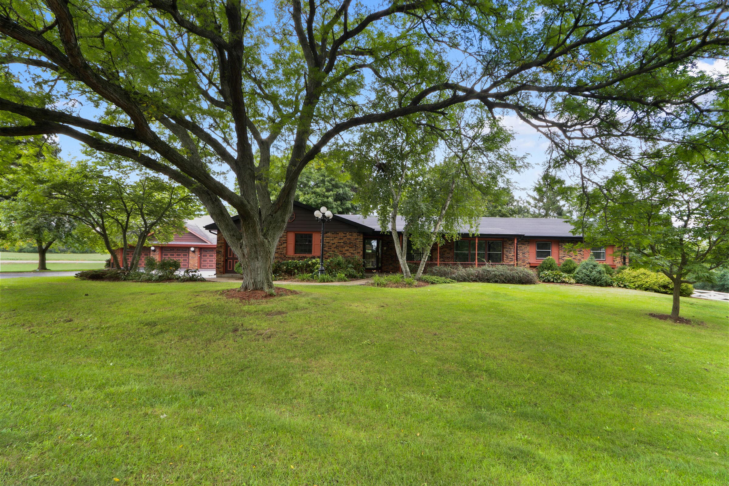 7560 W Pleasant St, Darien, Wisconsin, 53115