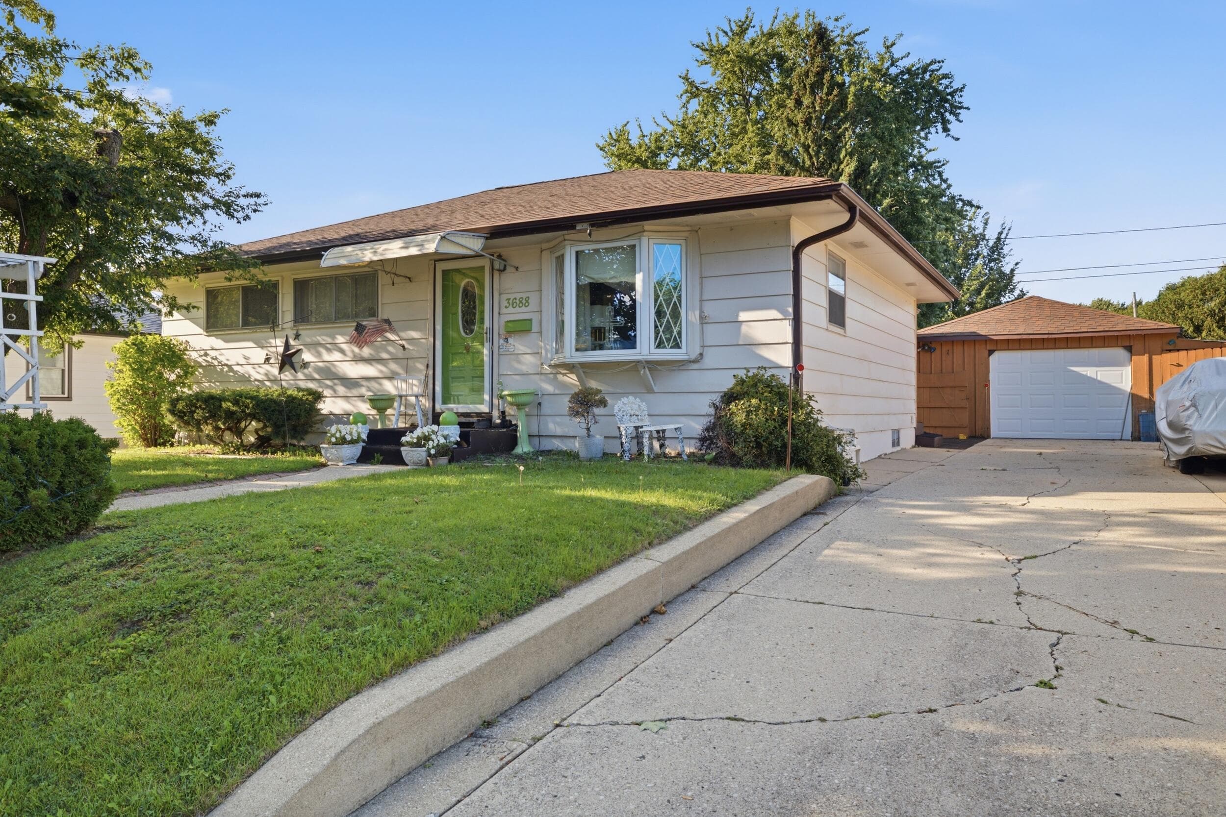3688 E Klieforth Ave, Cudahy, Wisconsin, 53110