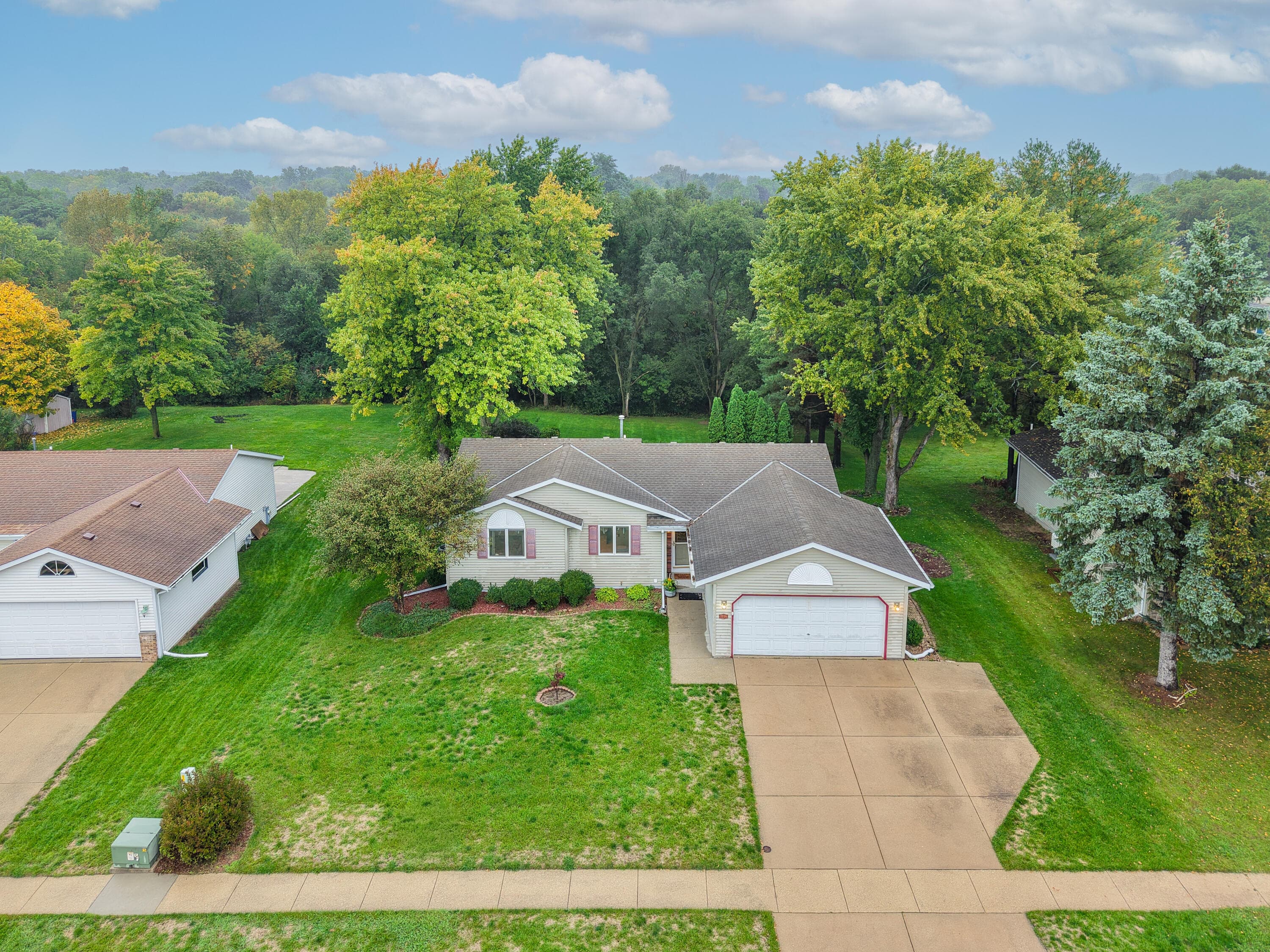 2796 Thomas Dr, East Troy, Wisconsin, 53120