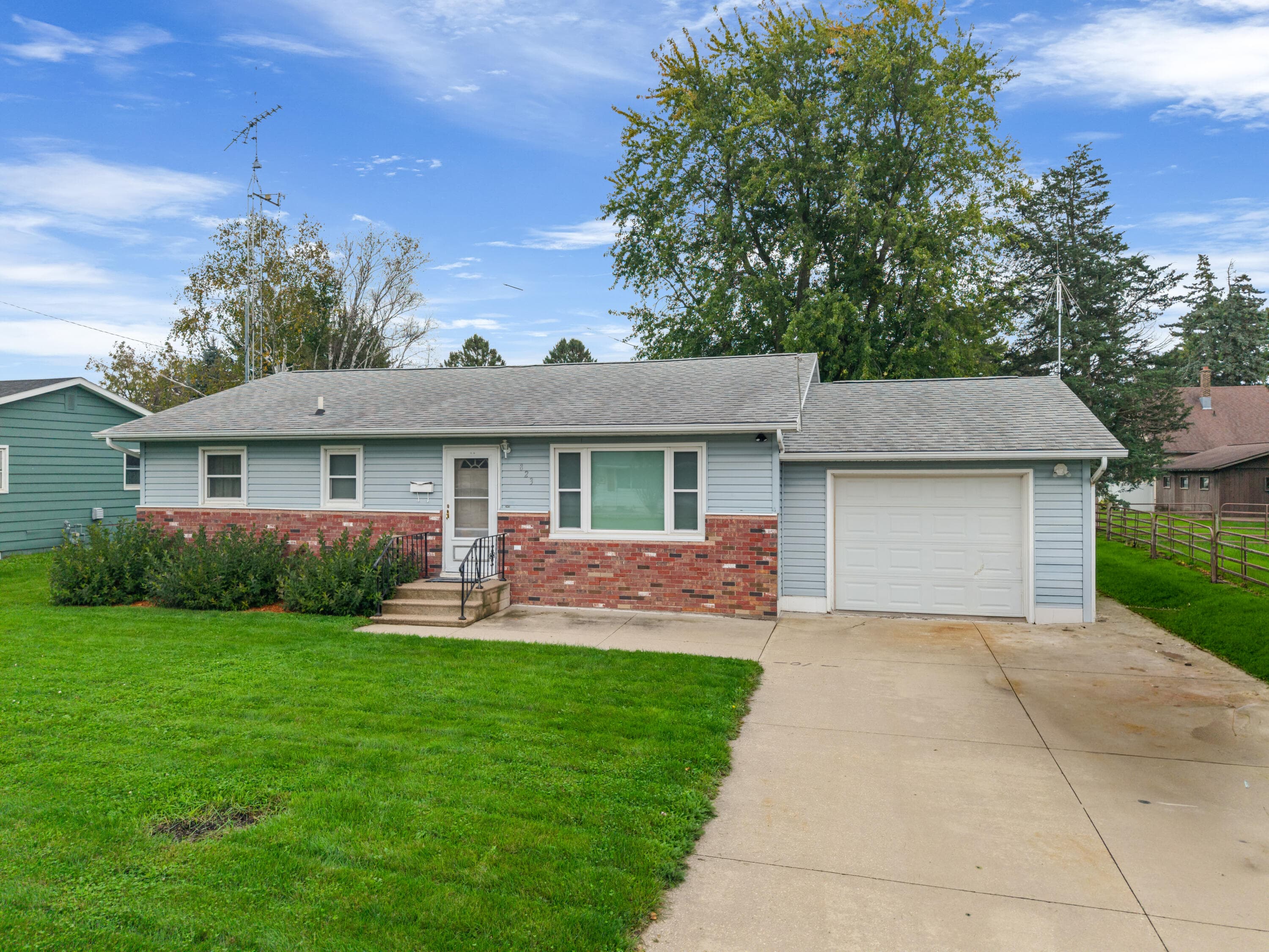 823 East St S, Caledonia, Minnesota, 55921