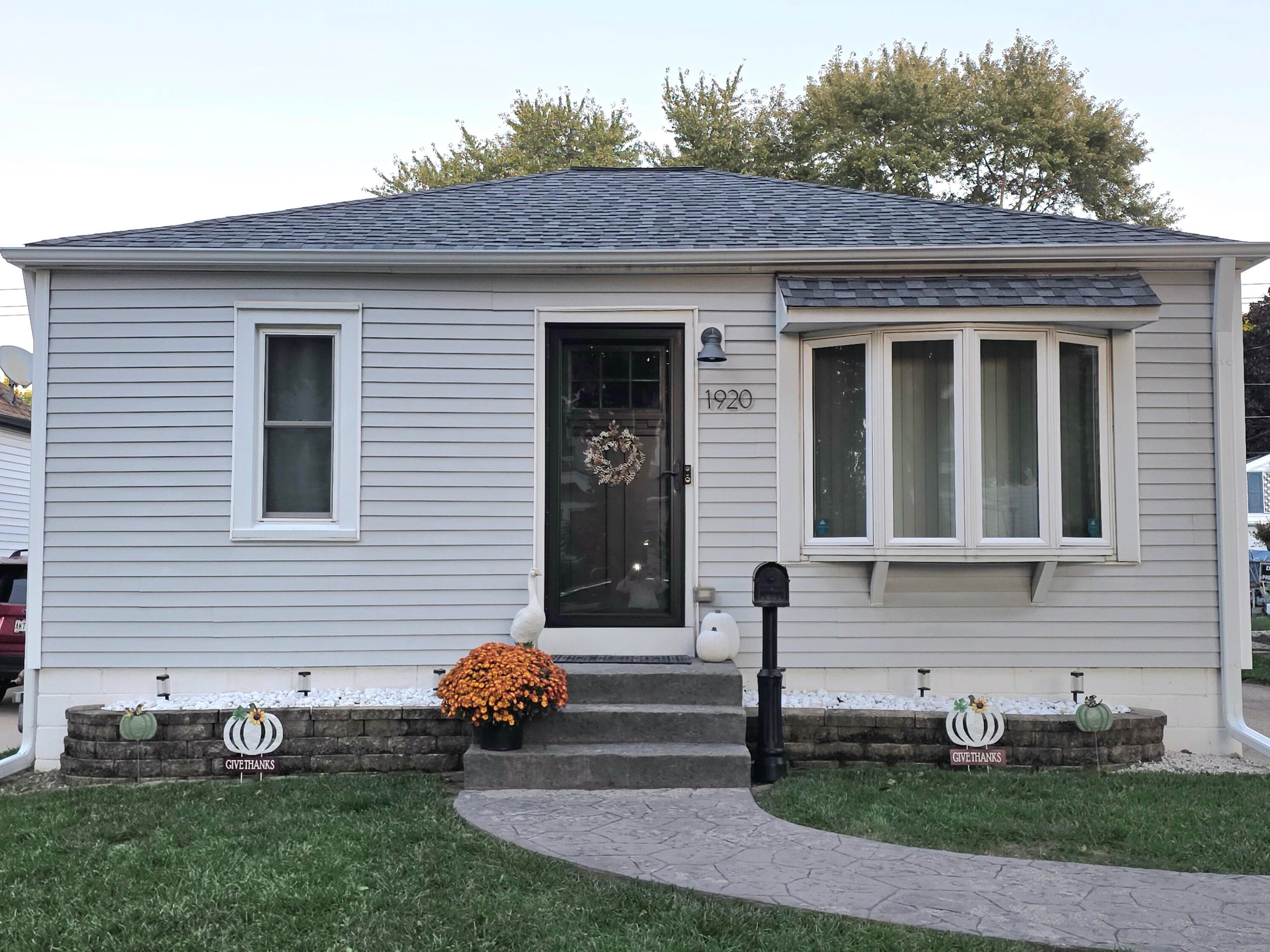 1920 S 97th St, West Allis, Wisconsin, 53227