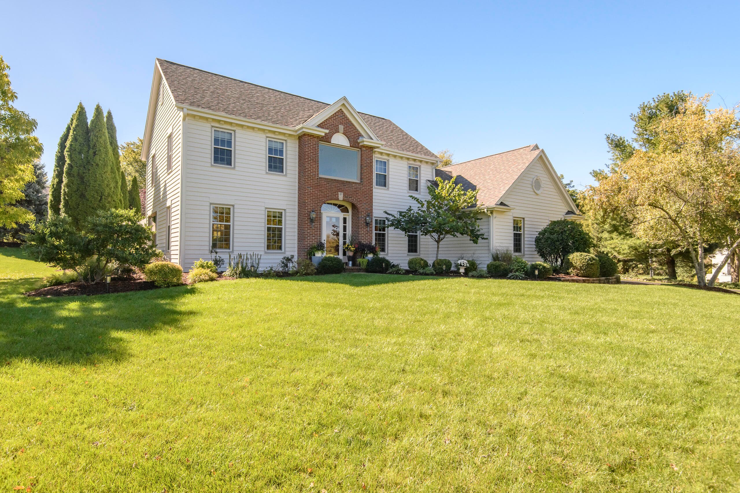 W302N1609 Crooked Creek Ct, Delafield, Wisconsin, 53072