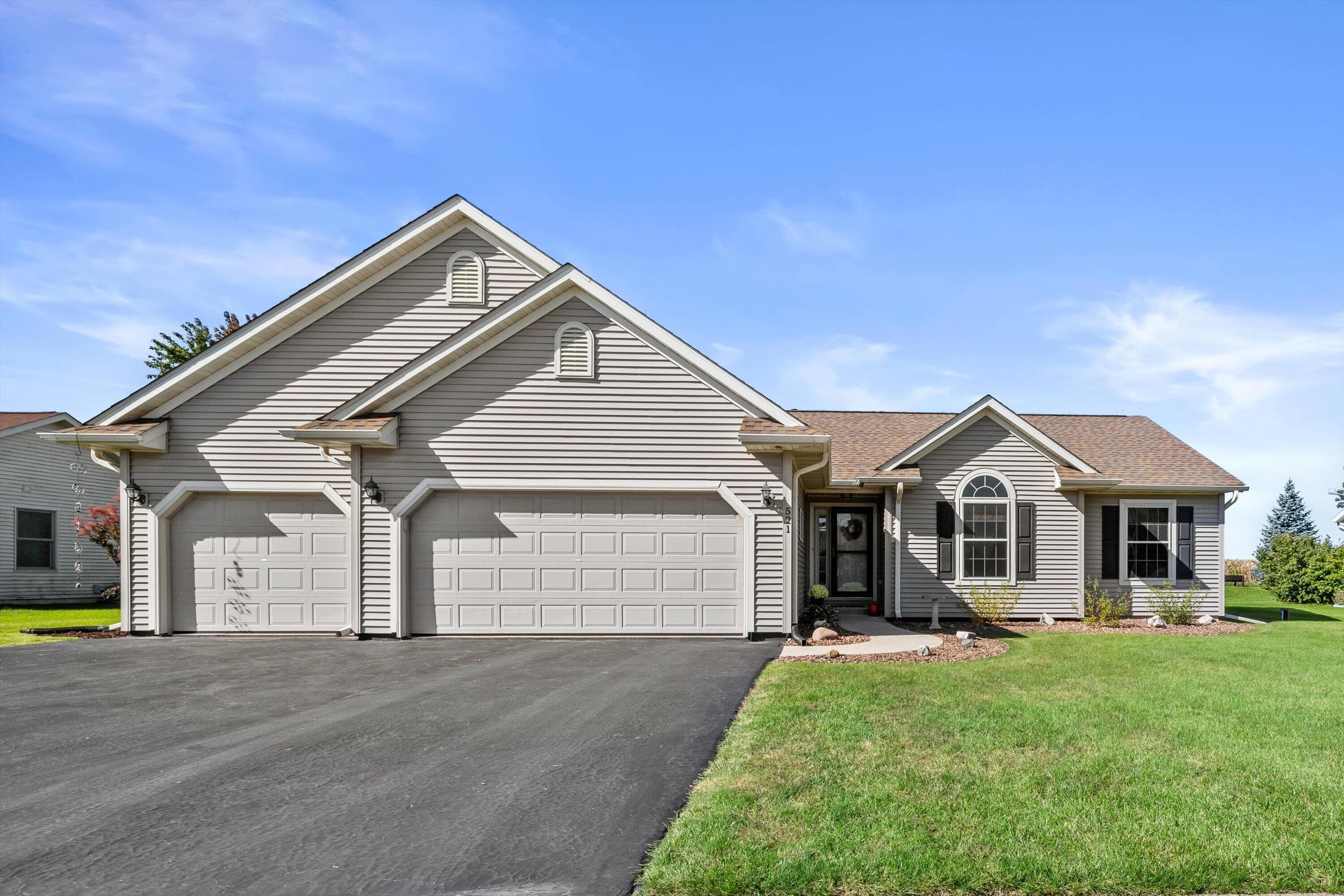 521 Tomahawk Dr, Twin Lakes, Wisconsin, 53181