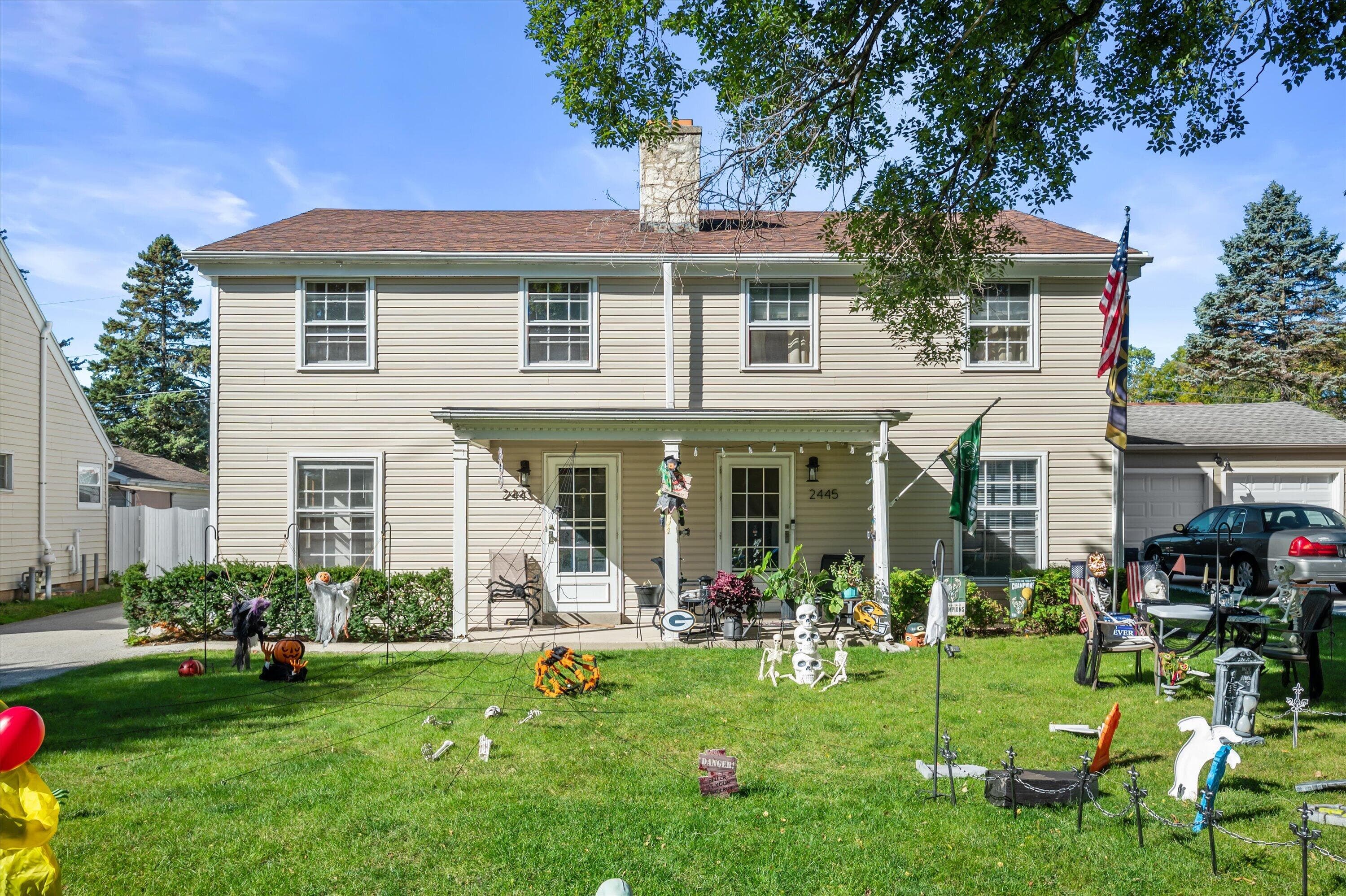 2443 N 114th St, Wauwatosa, Wisconsin, 53226