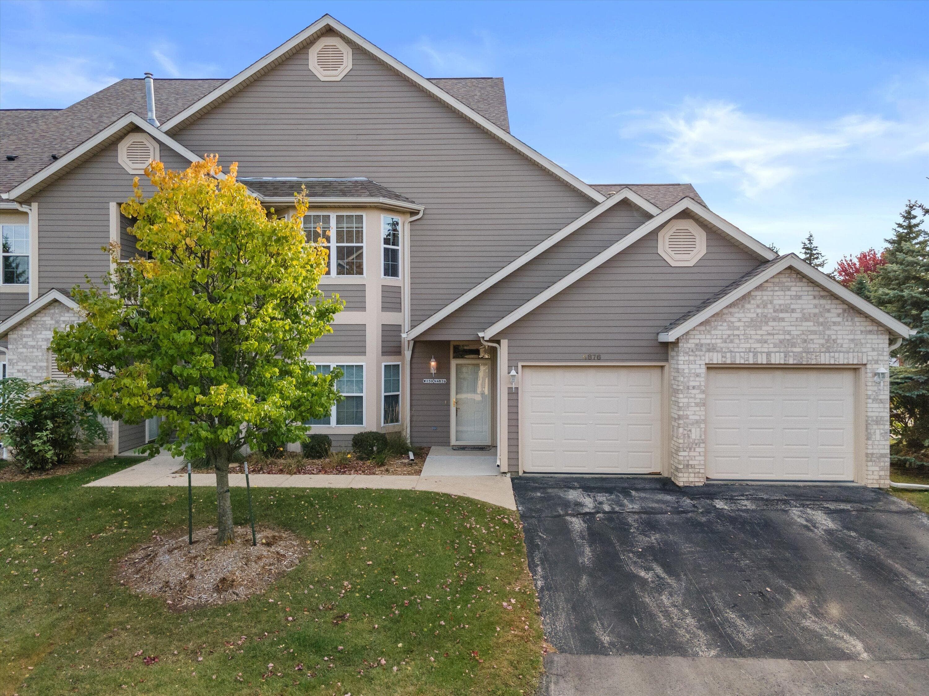 W159N4876 Graysland Dr, Menomonee Falls, Wisconsin, 53051