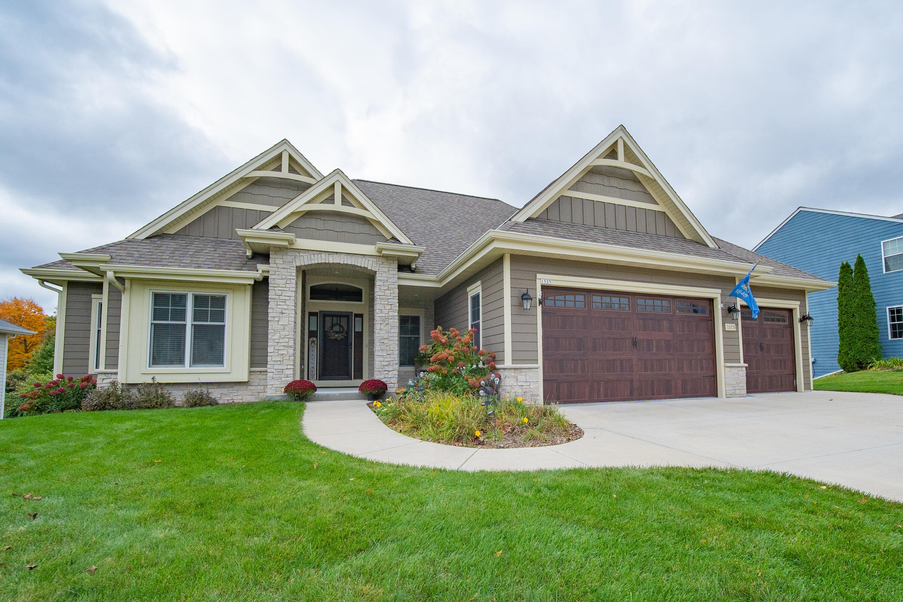 1525 Highlandview Dr, West Bend, Wisconsin, 53095