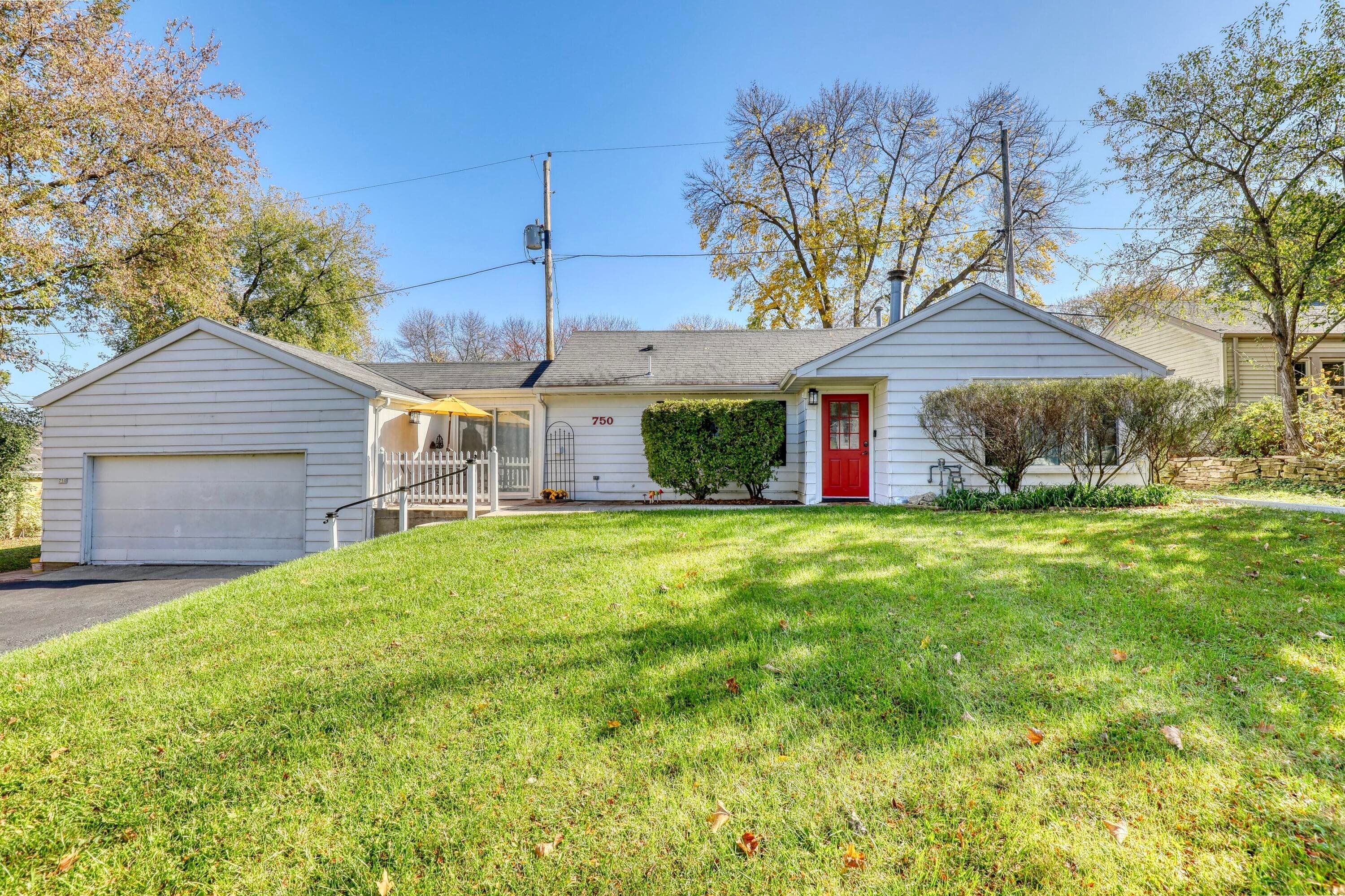 750 N 115th St, Wauwatosa, Wisconsin, 53226