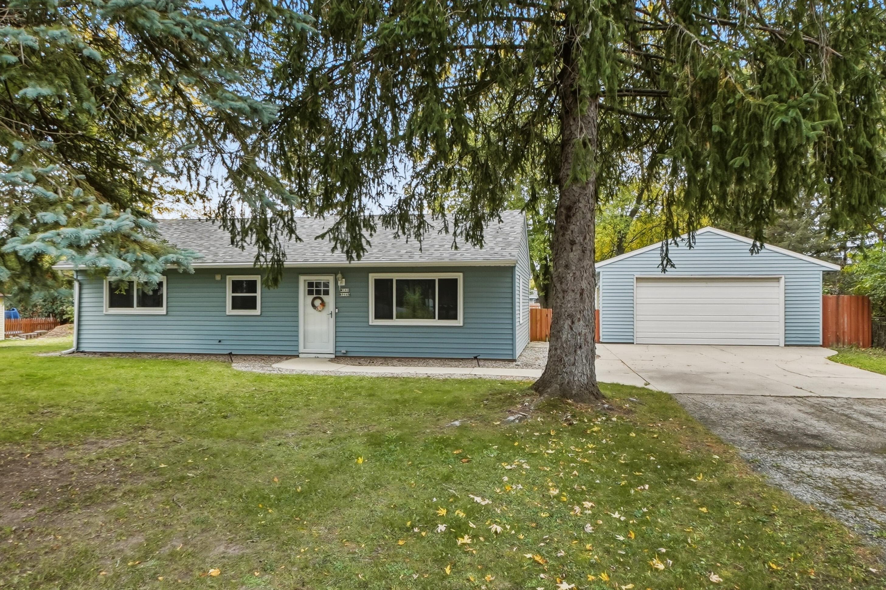W160N9645 Colonial Dr, Germantown, Wisconsin, 53022