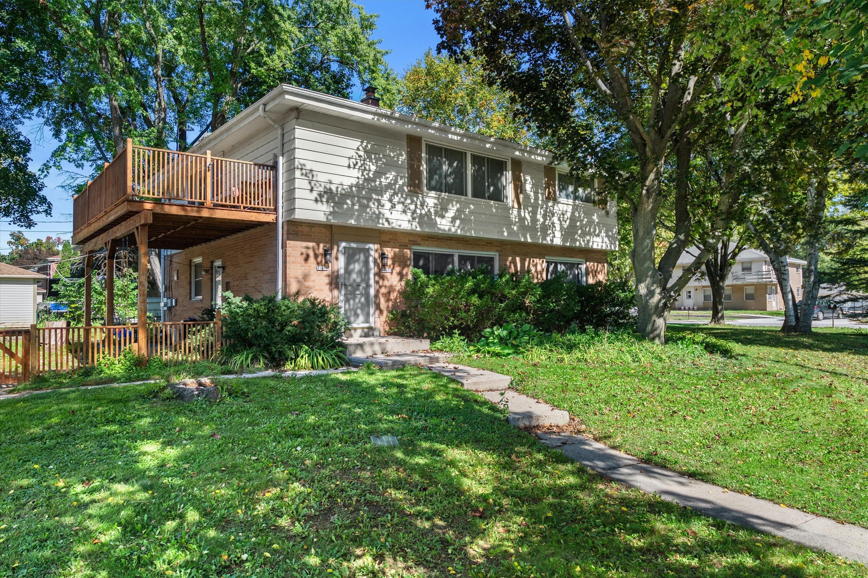 11610 W Elmhurst Pkwy, Wauwatosa, Wisconsin, 53226