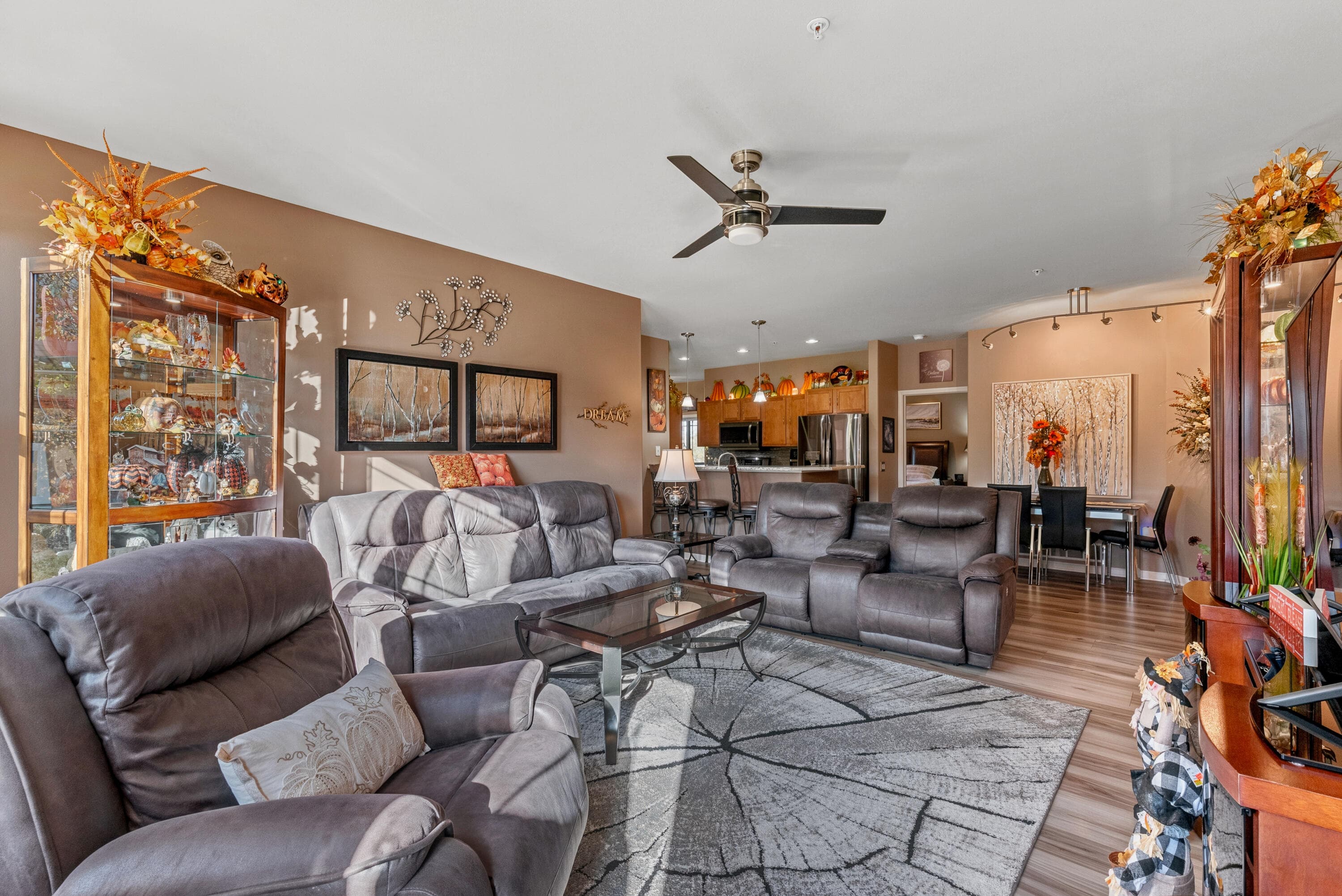 8585 S Deerwood Ln, Franklin, Wisconsin, 53132