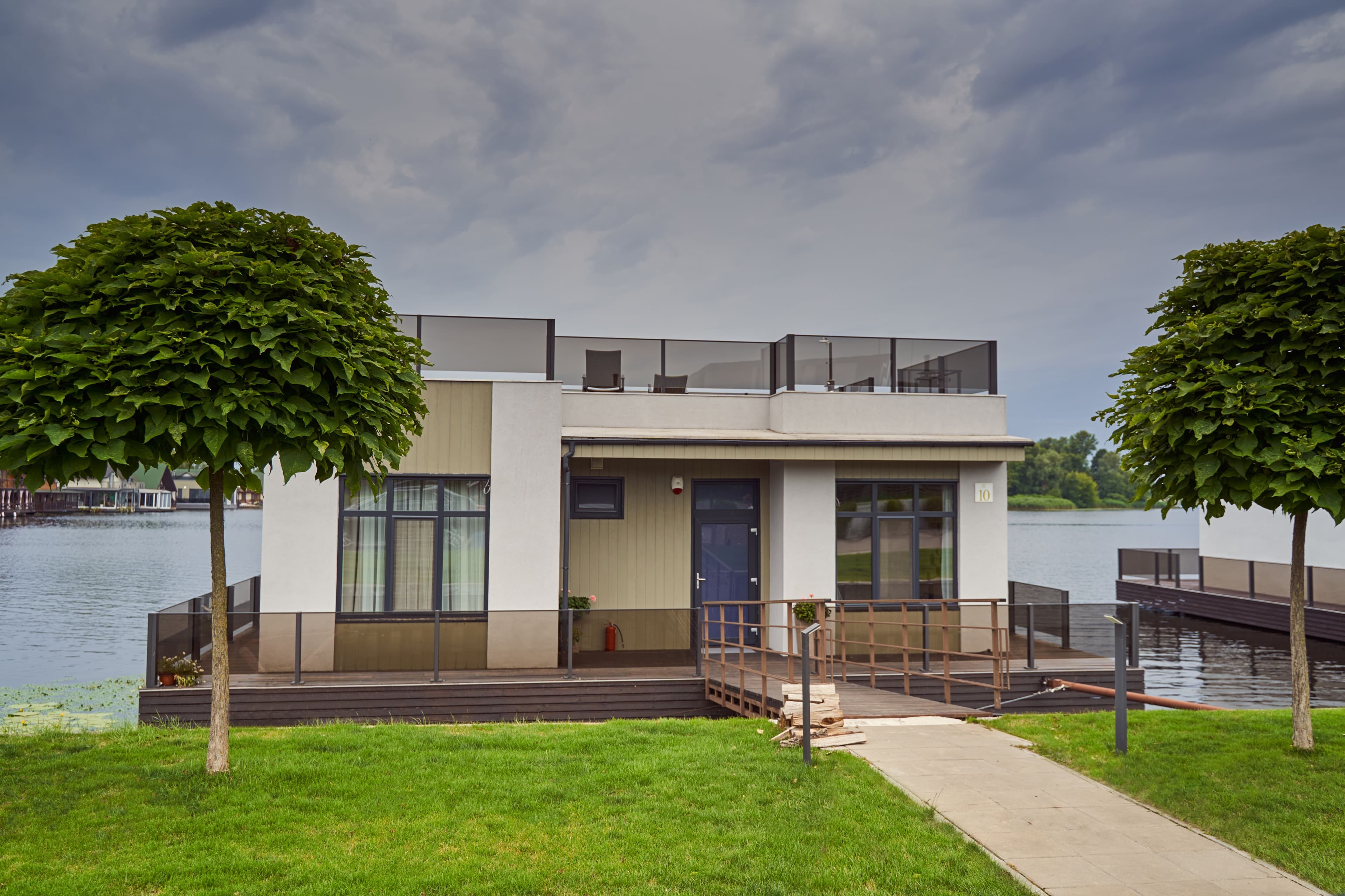Cost of Owning a Lake House in Wisconsin (2026 Breakdown)
