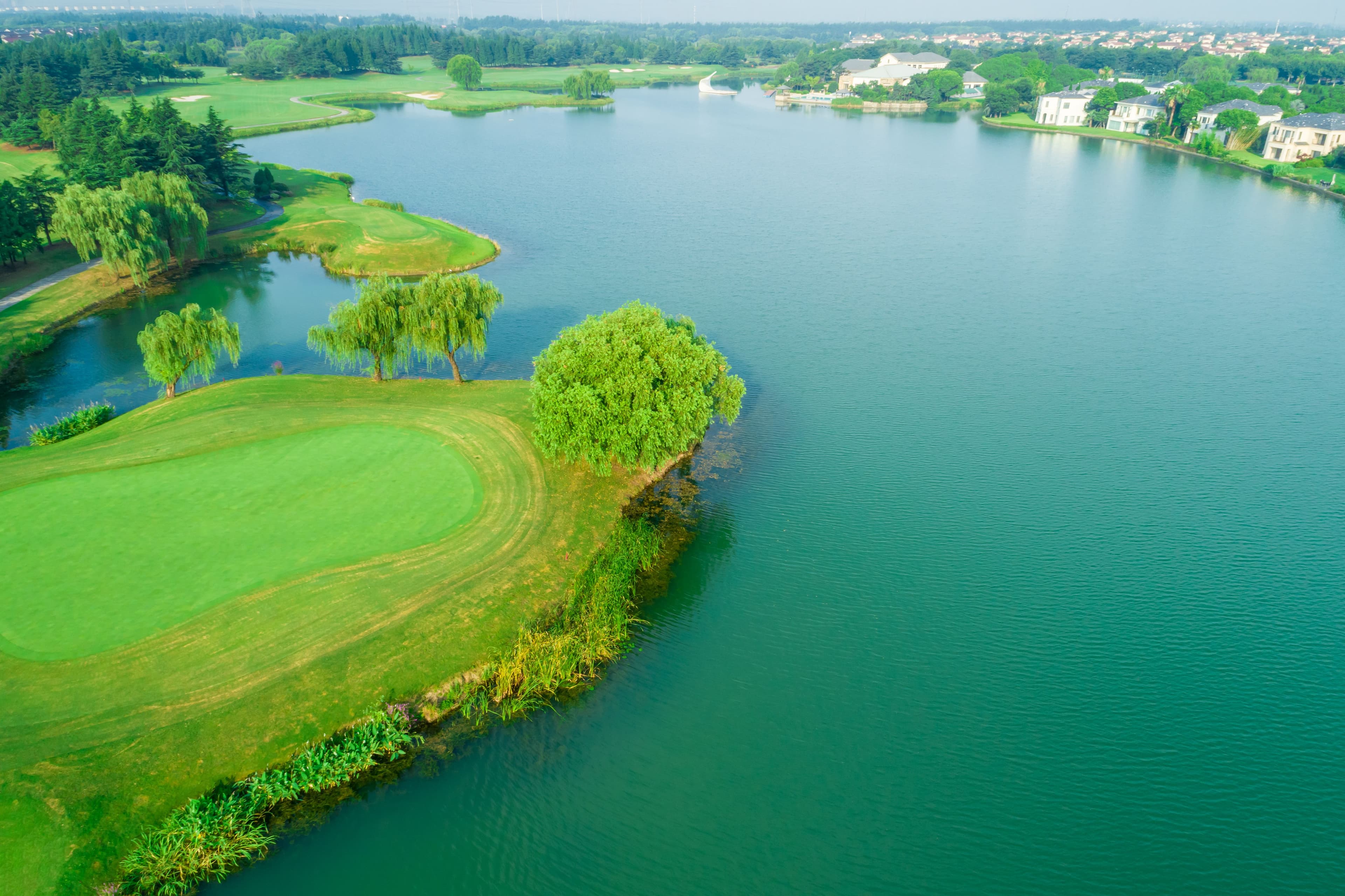 The Abbey Springs Guide to Real Estate | Fontana on the Lake Premier Resort Community