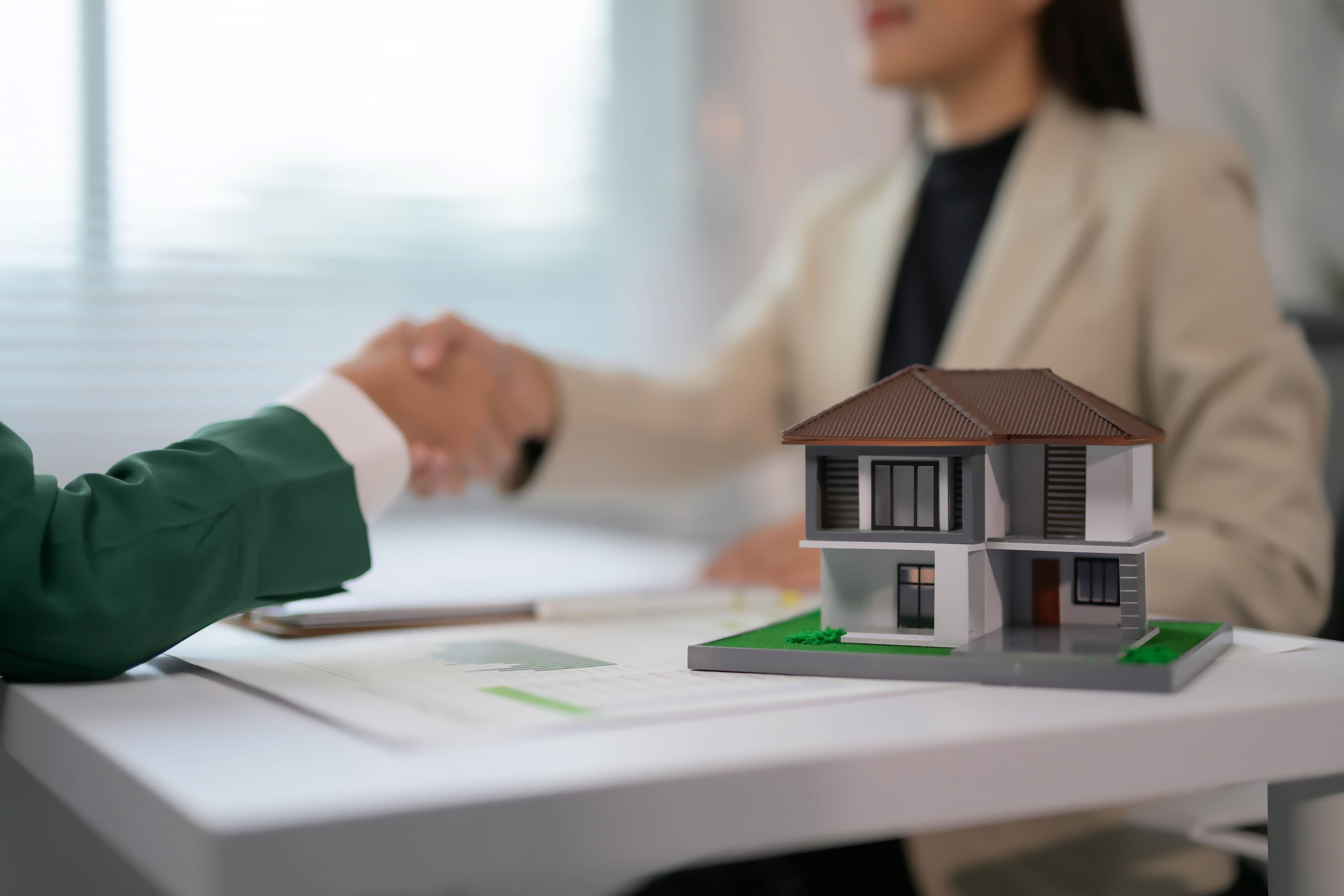 How to Choose the Right Agent for Your Dream Home