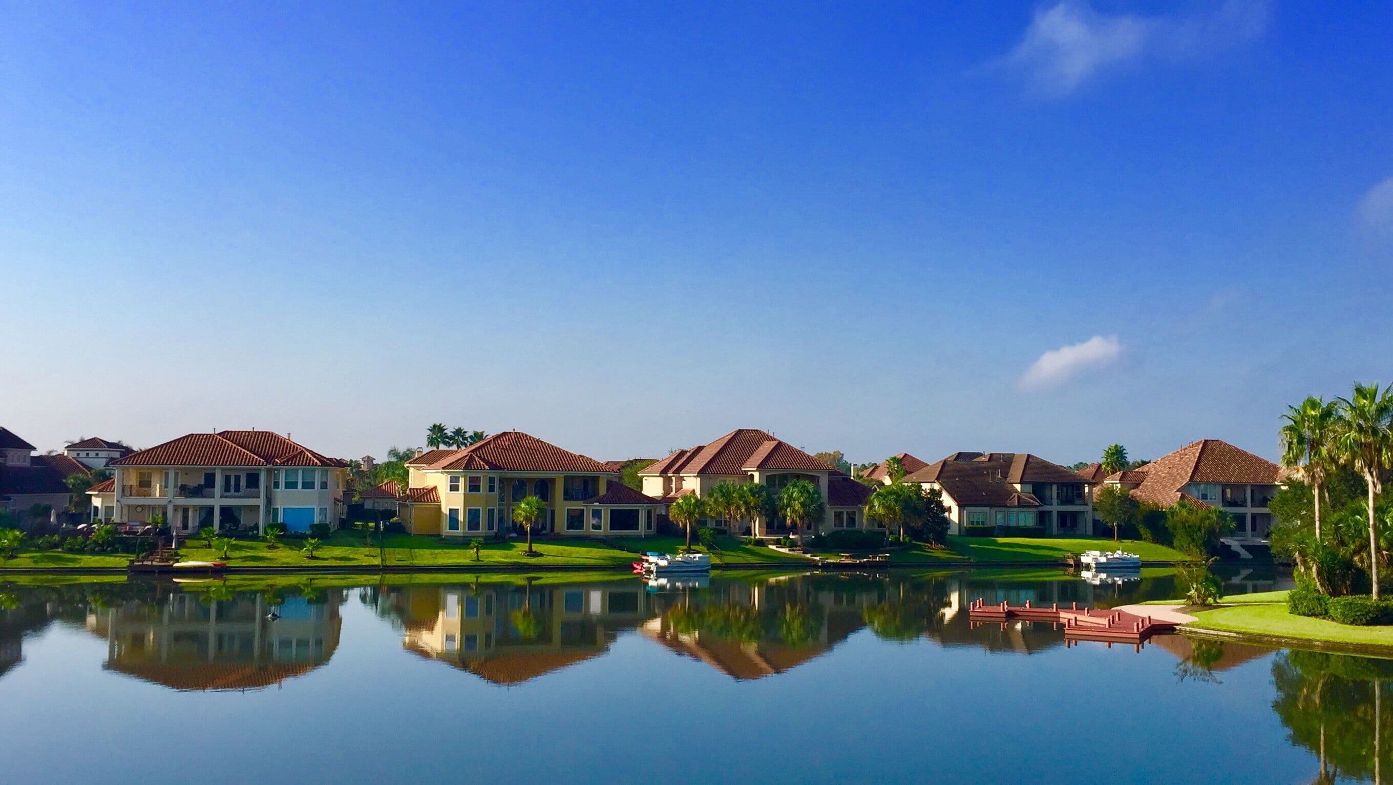 The Ultimate Guide to Twin Lakes Residential Neighborhoods